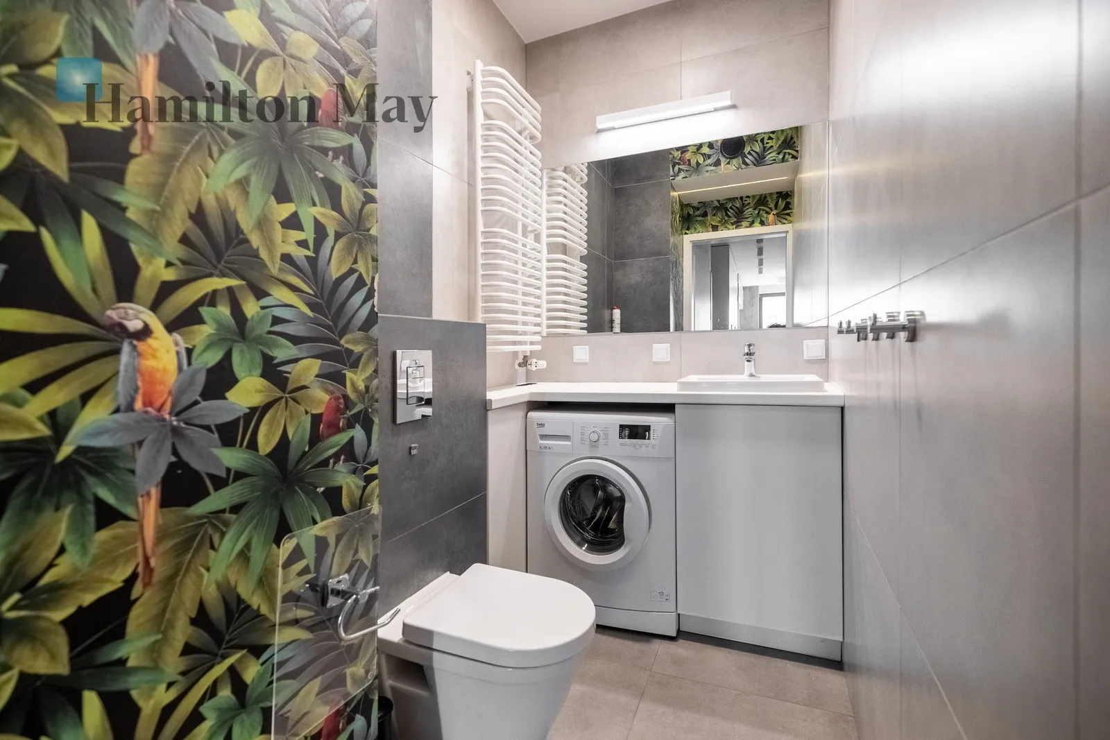 Apartment with a view and balconies in Czerwone Maki - slider