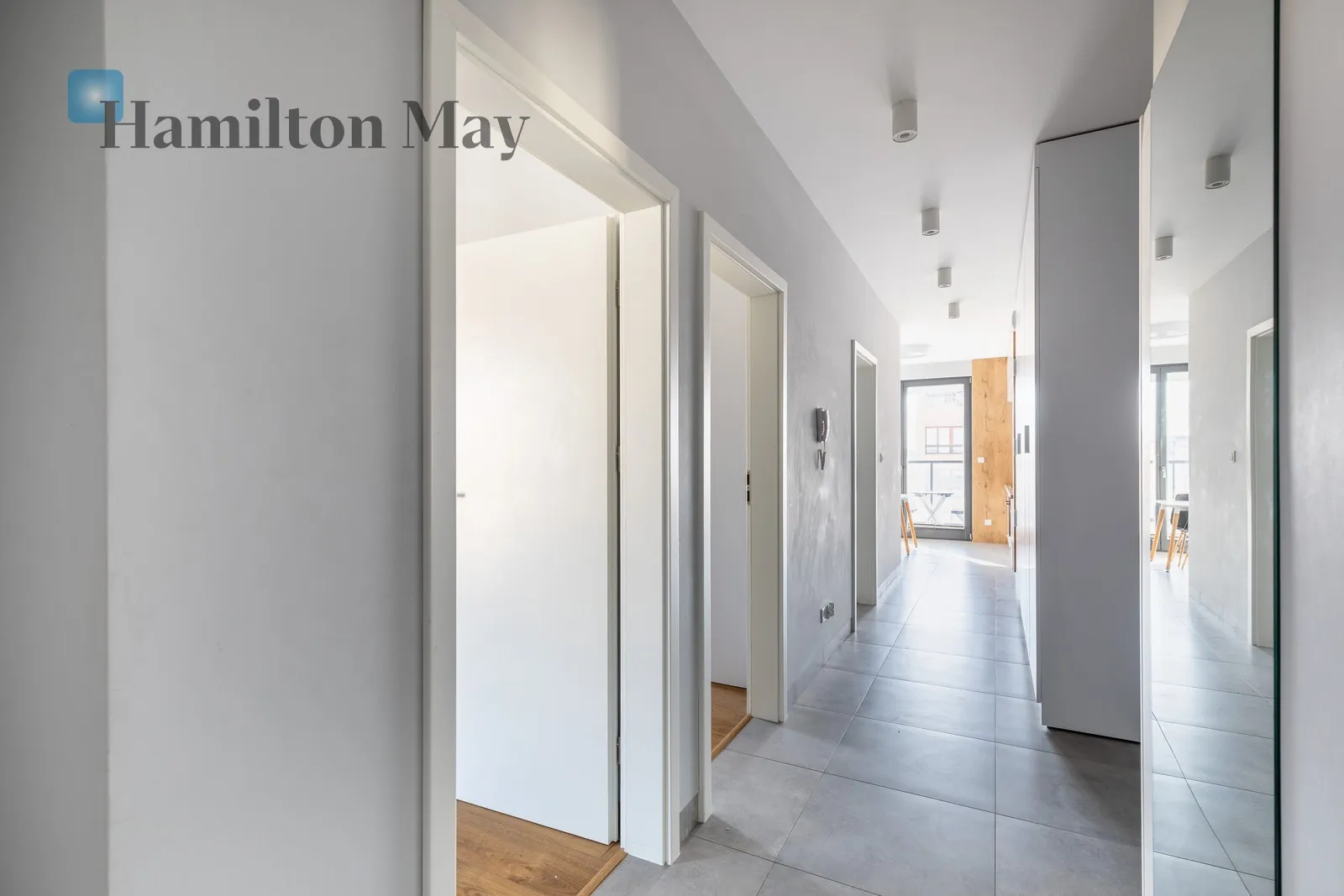 Apartment with a view and balconies in Czerwone Maki - slider