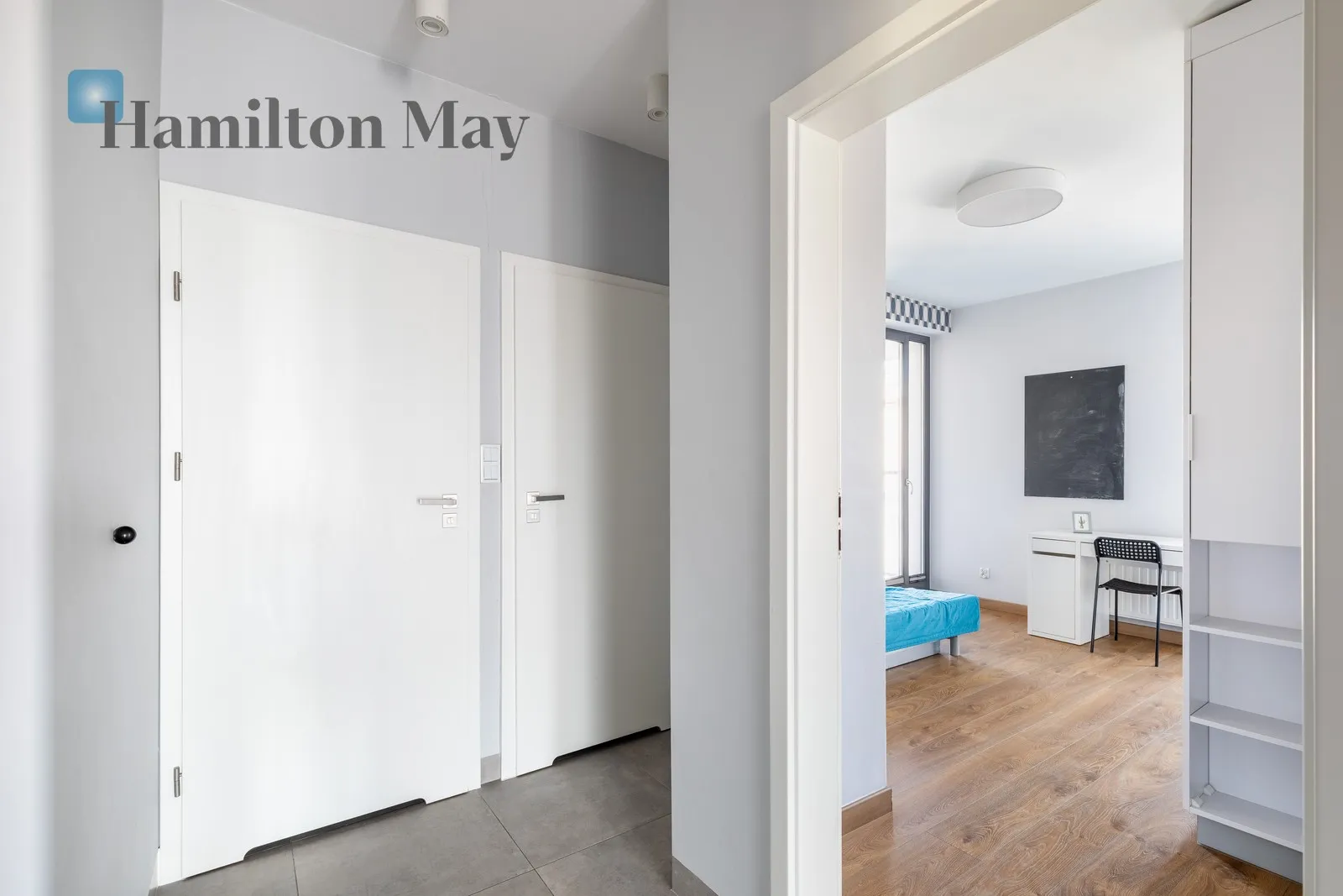 Apartment with a view and balconies in Czerwone Maki - slider