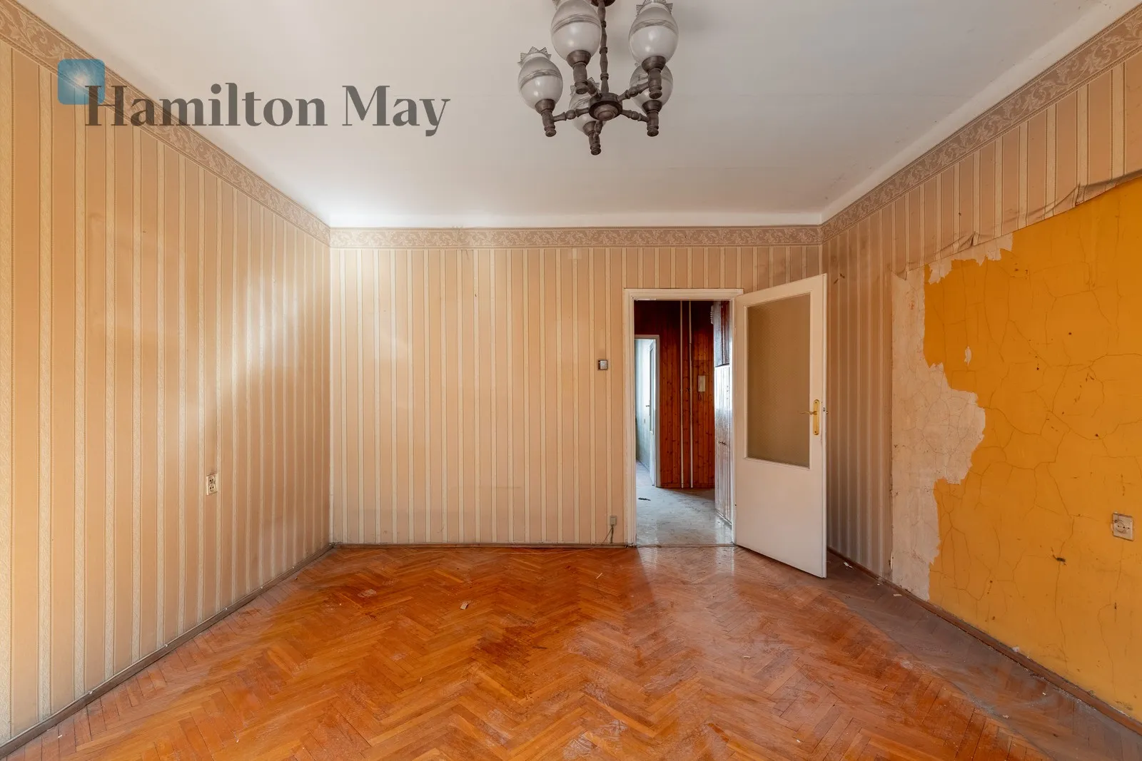 Distance to centre: 3.44 km Level: 1 Price: 655000 PLN Bedrooms: 1 Bathrooms: 1 Size: 50m2 - slider