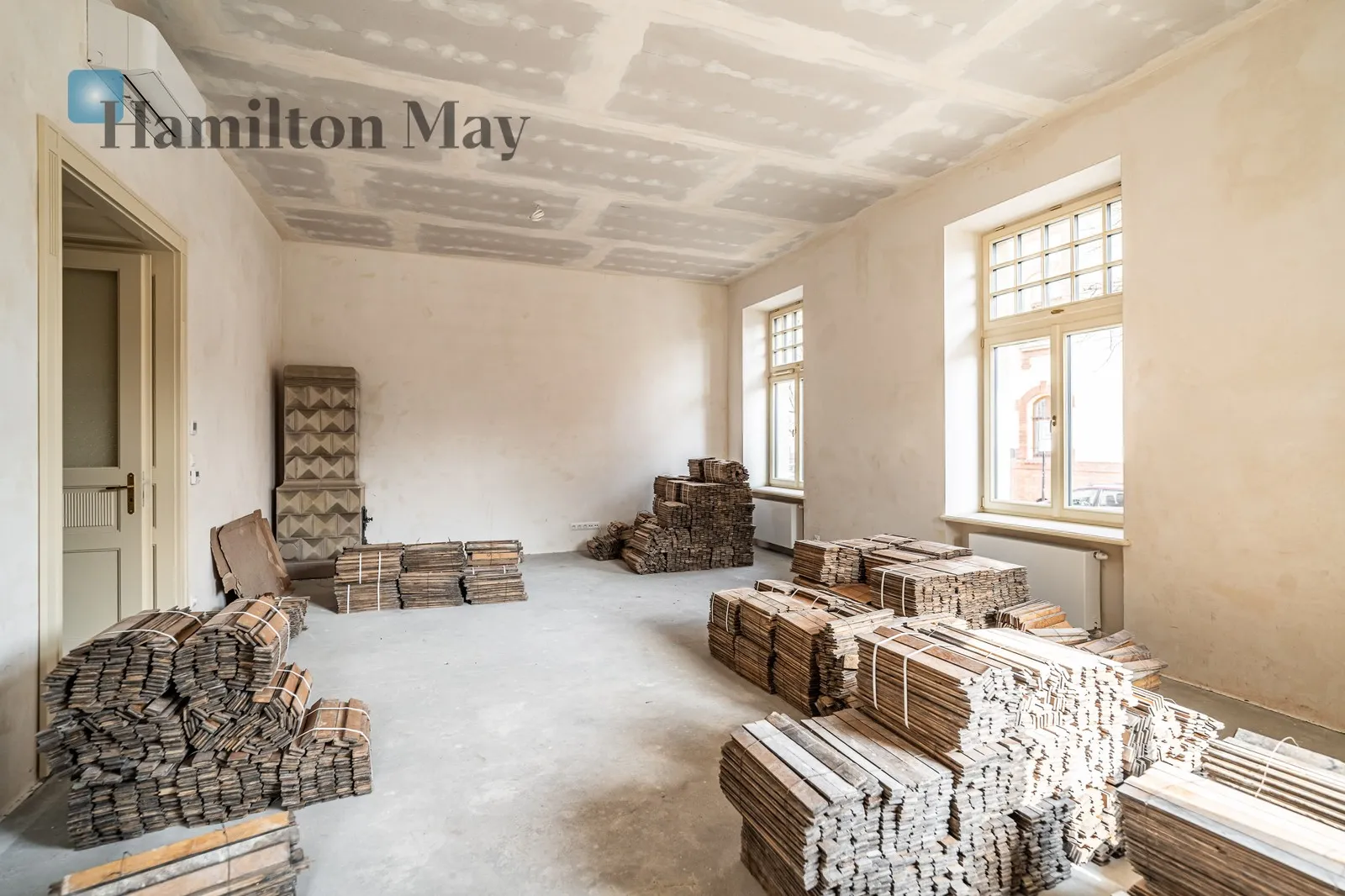 Subregion: Nowy Świat Price: 3470319.99 PLN Bedrooms: 2 Bathrooms: 2 Size: 104.12m2 - slider