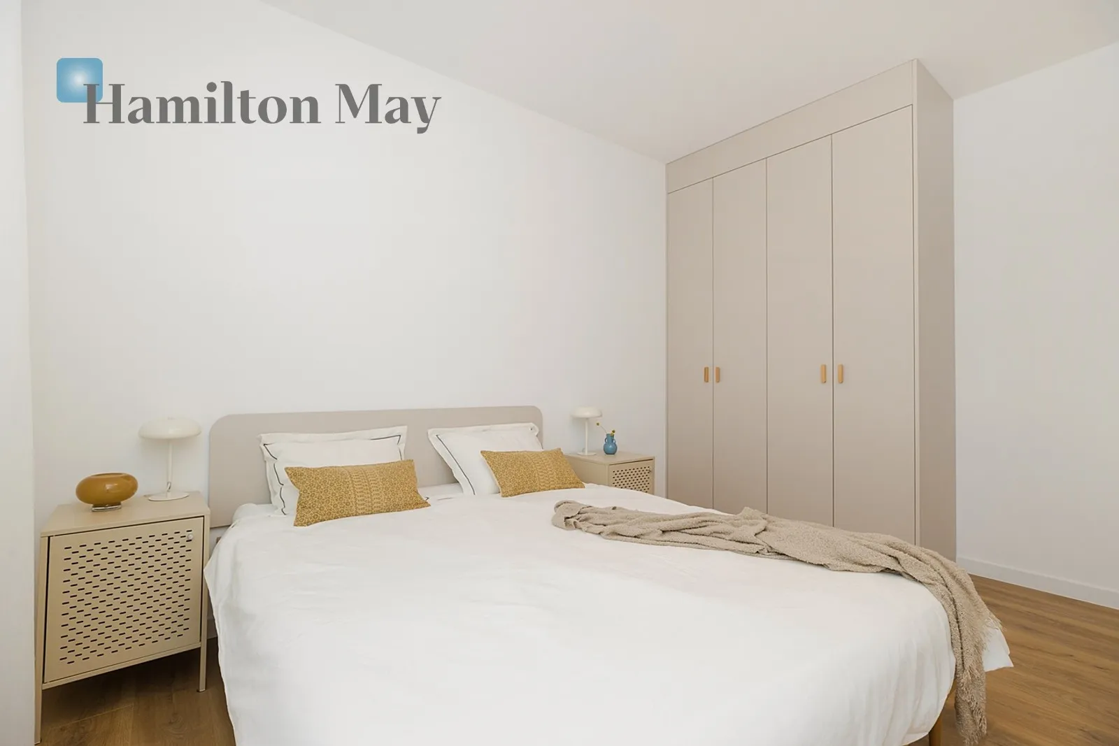 3 кімнатна квартира | балкон | Прага-Полудне - slider