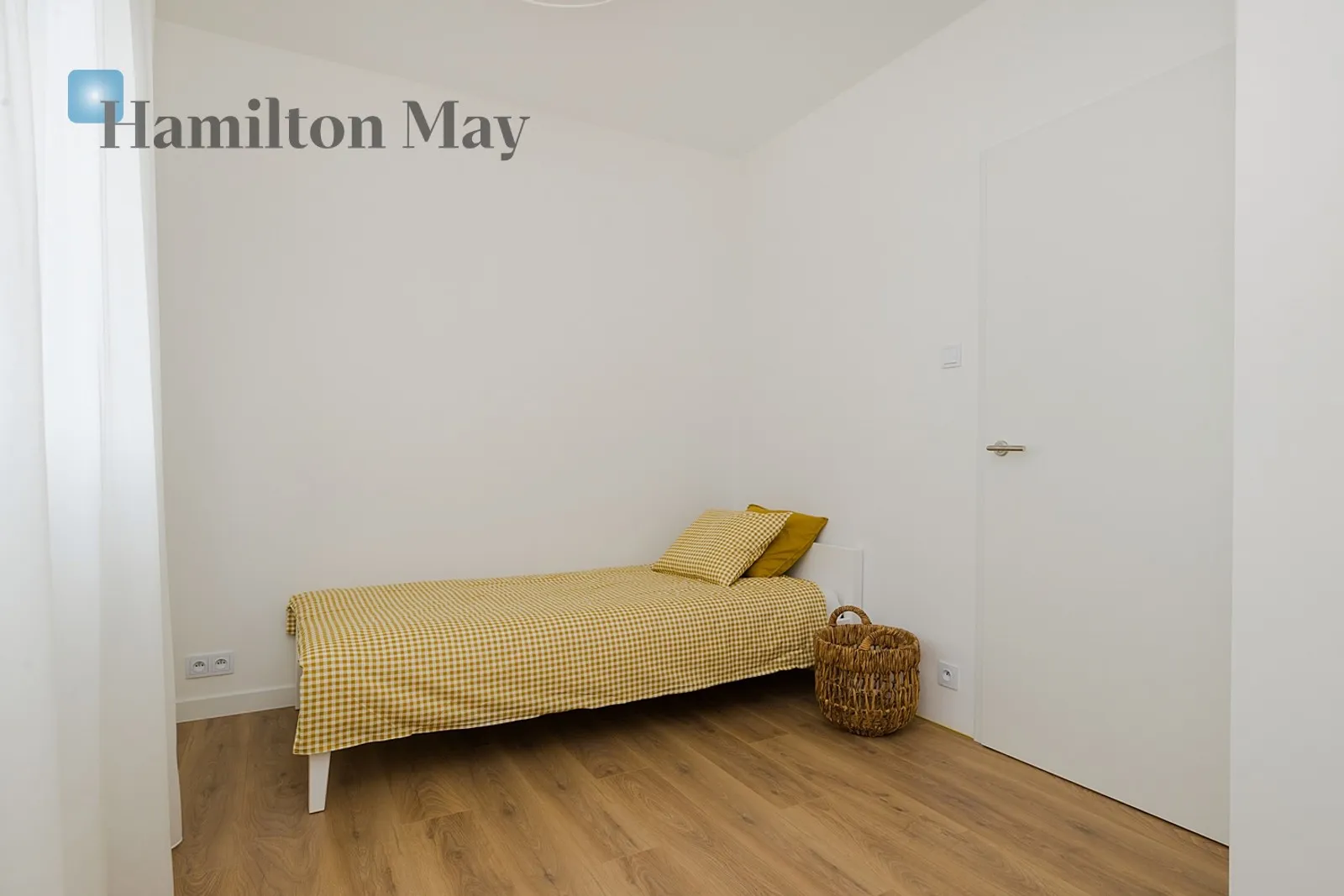 3 кімнатна квартира | балкон | Прага-Полудне - slider