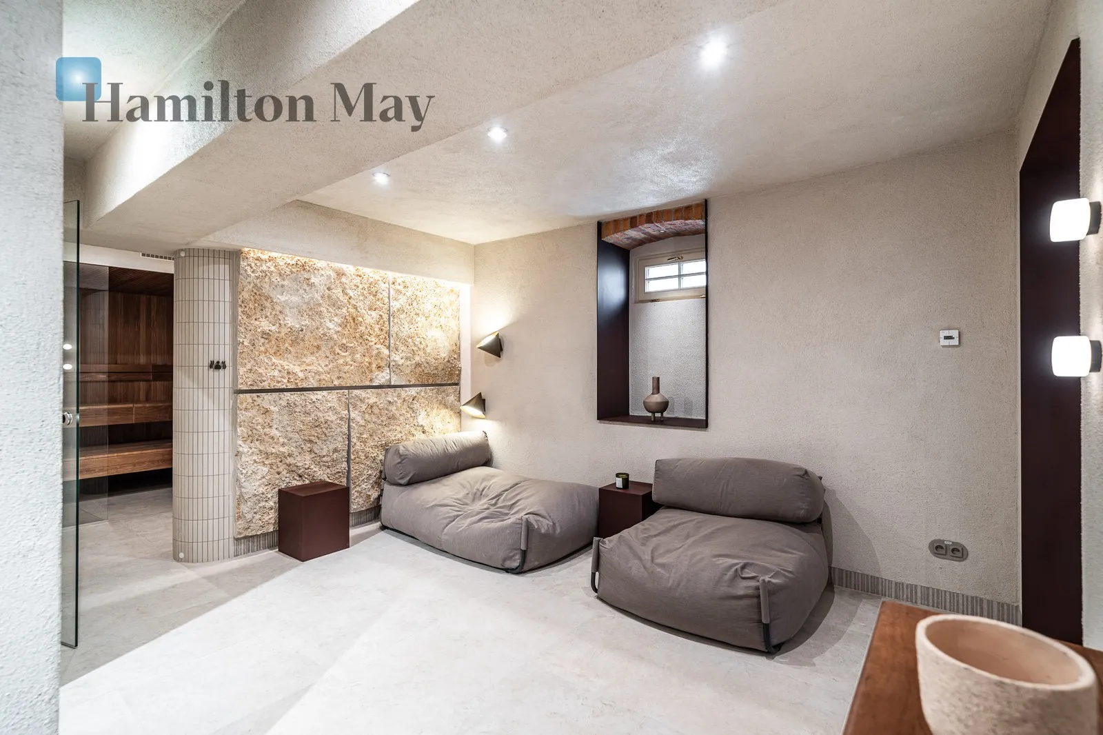 Apartment in a new, prestigious investment in the Old Town - developer standard - slider