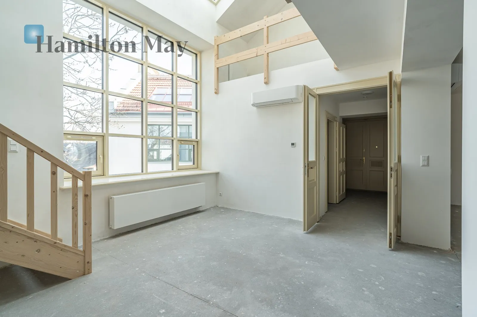 Квартира в новому, престижному інвестиційному комплексі в Старому місті - стандарт забудовника - slider