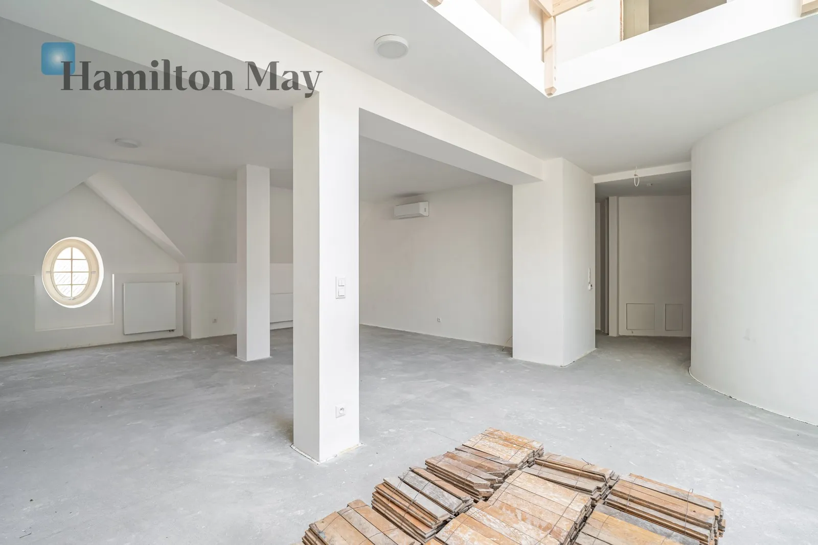 Region: Stare Miasto Subregion: Nowy Świat Level: 4 Price: 3664245 PLN Bedrooms: 2 Bathrooms: 2 Size: 122.55m2 Price/m2: 29900 PLN - slider