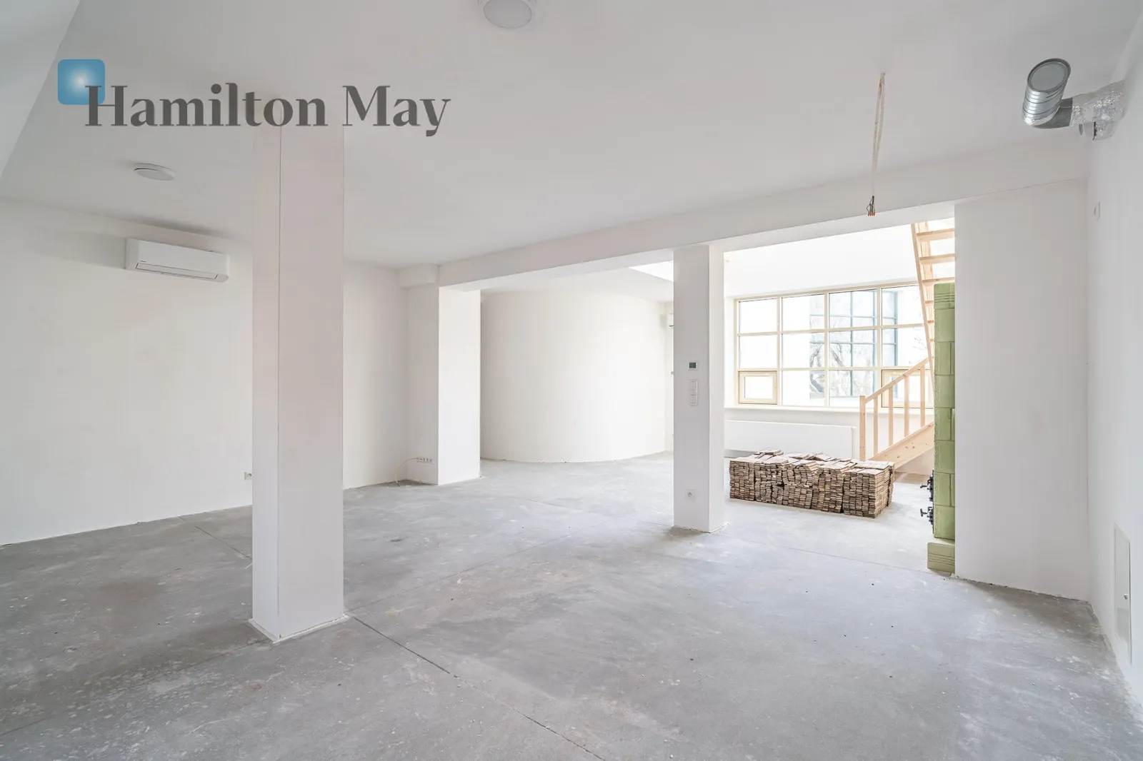 Region: Stare Miasto Subregion: Nowy Świat Level: 4 Price: 3664245 PLN Bedrooms: 2 Bathrooms: 2 Size: 122.55m2 - slider