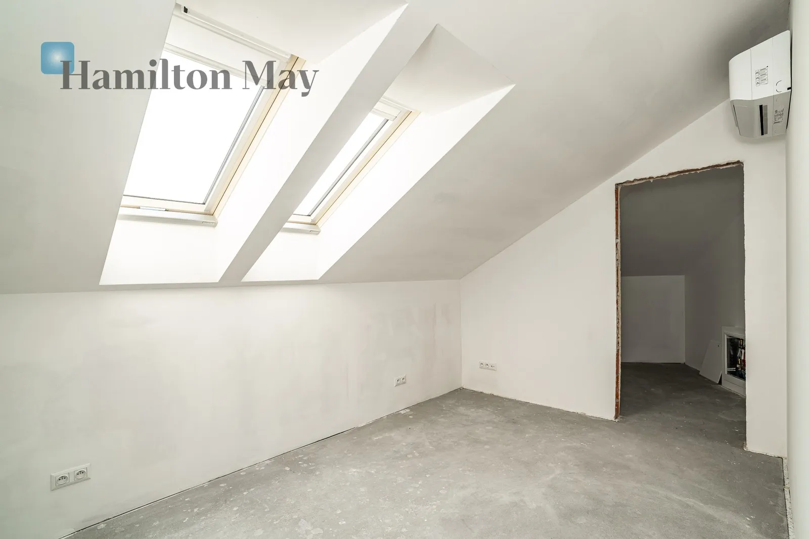 Subregion: Nowy Świat Level: 4 Price: 3664245 PLN Bedrooms: 2 Bathrooms: 2 - slider