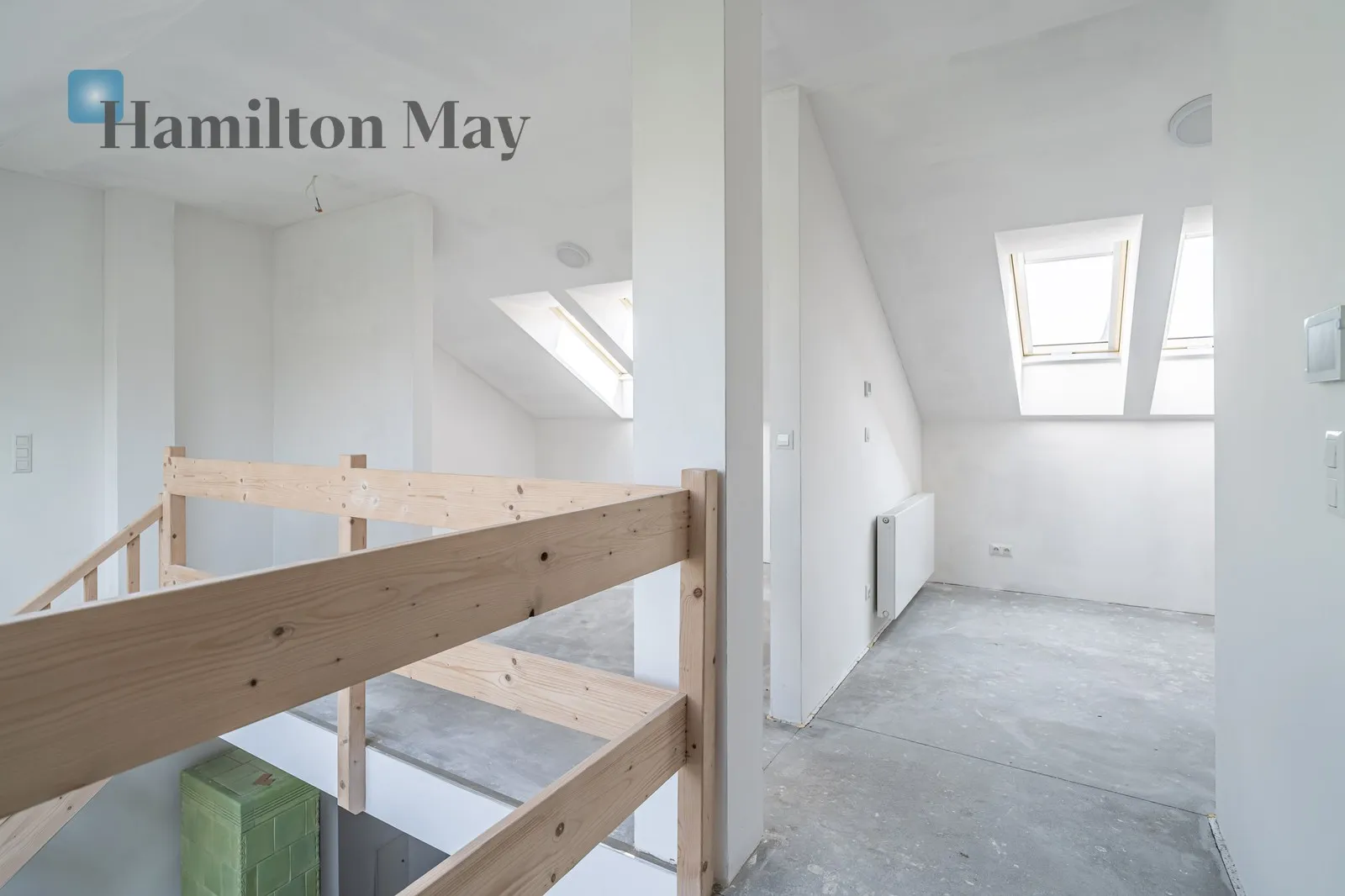 Region: Stare Miasto Subregion: Nowy Świat Level: 4 Price: 3664245 PLN Bedrooms: 2 - slider