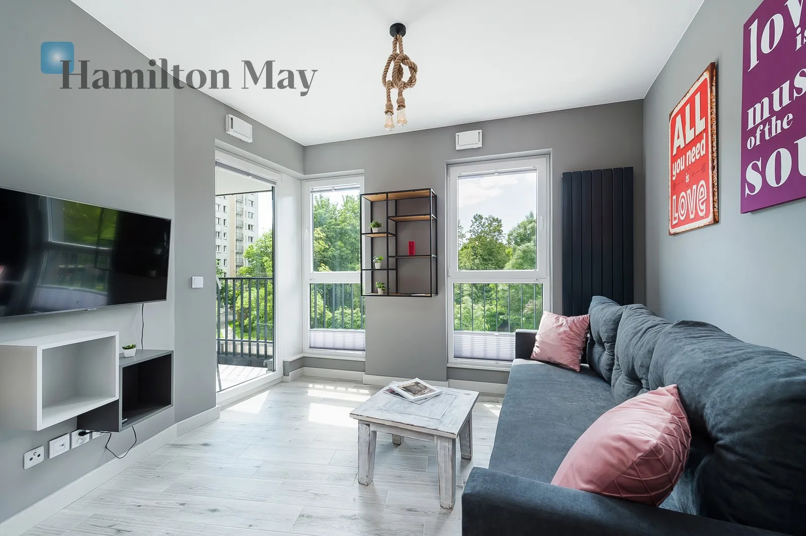 Street: Barska Region: Dębniki Subregion: Ludwinów Distance to centre: 1.83 km Level: 2 Price: 967980 PLN Bedrooms: 1 Bathrooms: 1 Size: 37.23m2 Price/m2: 26000 PLN - slider