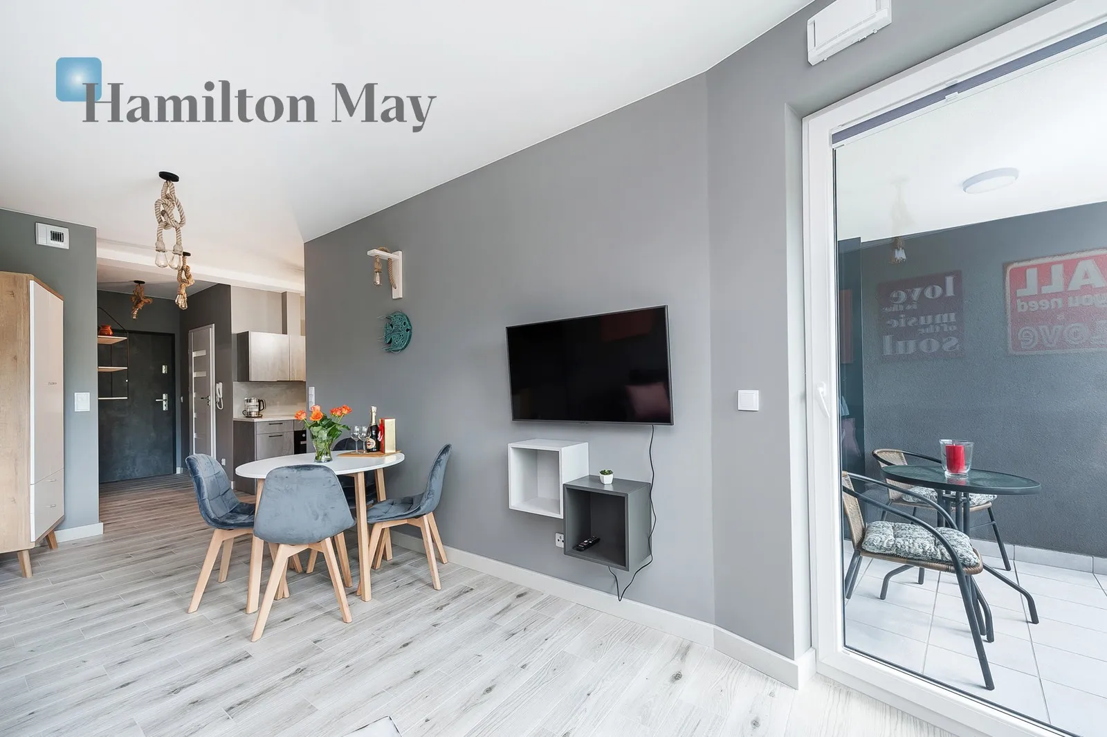 Region: Dębniki Subregion: Ludwinów Distance to centre: 1.83 km Level: 2 Price: 967980 PLN Bedrooms: 1 Bathrooms: 1 Size: 37.23m2 - slider