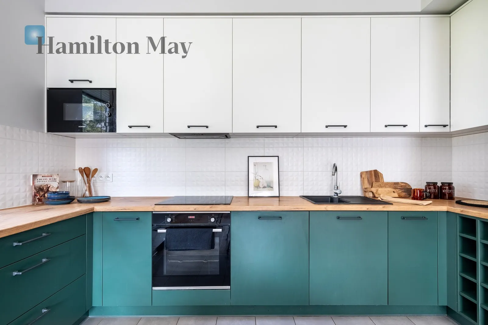 City: Kraków Street: Czerwonego Prądnika Region: Prądnik Czerwony Distance to centre: 2.51 km - slider