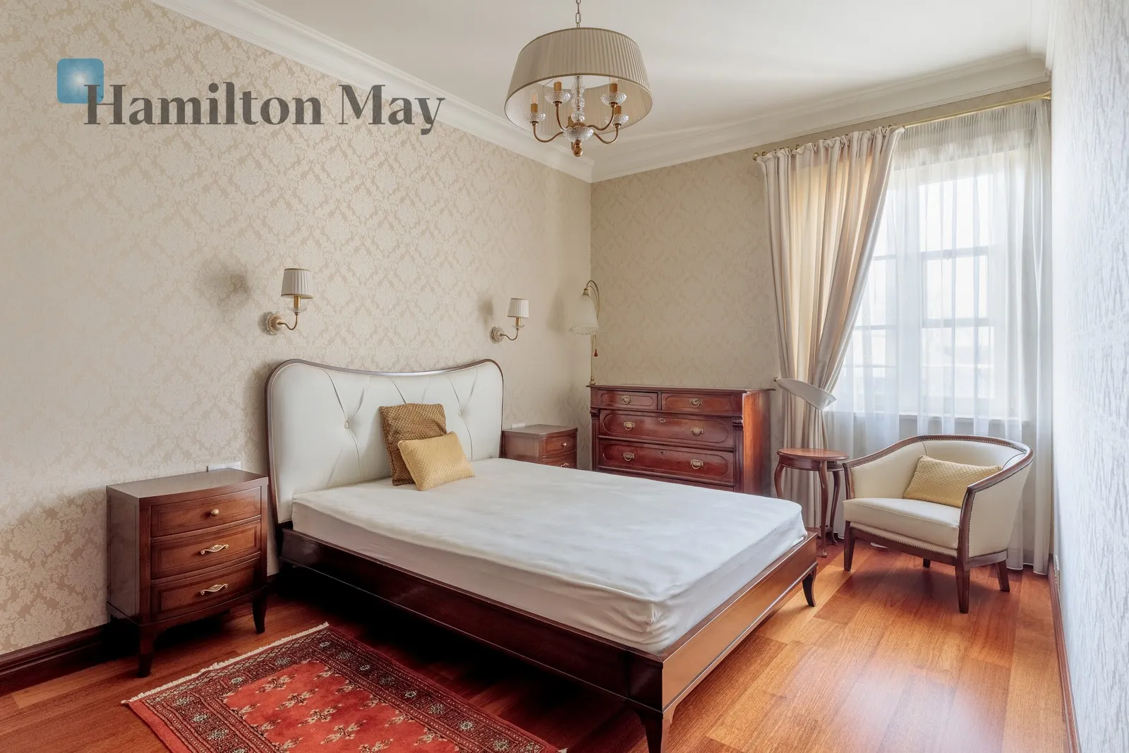 Distance to centre: 1.1 km Level: 2 Price: 5700 PLN Bedrooms: 2 Bathrooms: 1 Size: 71.2m2 - slider