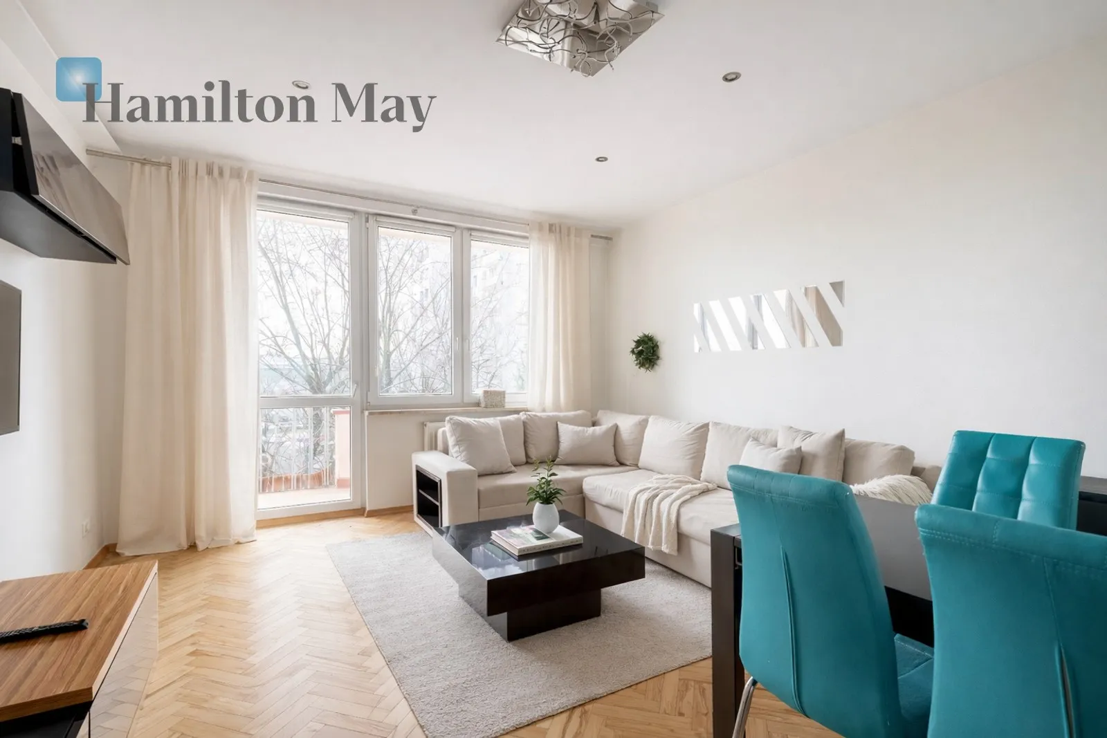 Street: płk. Francesco Nullo Region: Grzegórzki Distance to centre: 2 km Level: 4 Price: 2800 PLN Bedrooms: 1 Bathrooms: 1 Size: 49m2 - slider