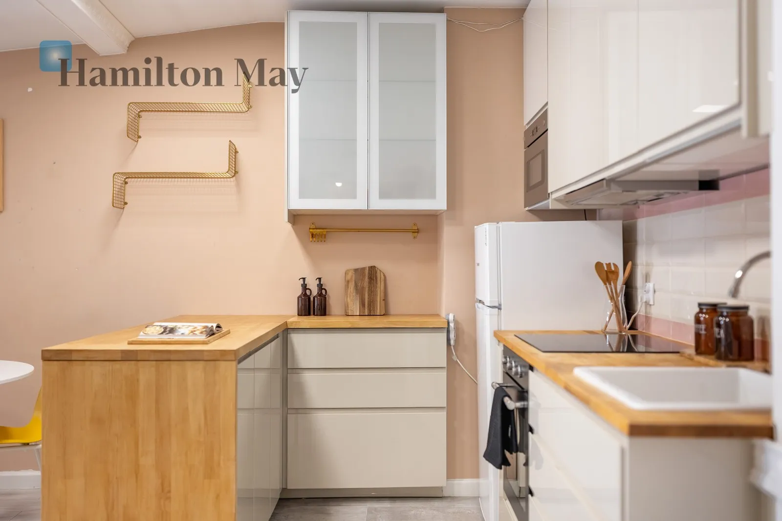 A cozy attic apartment with a separate bedroom in the heart of Podgórze - slider