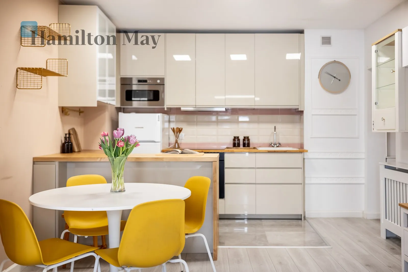 A cozy attic apartment with a separate bedroom in the heart of Podgórze - slider