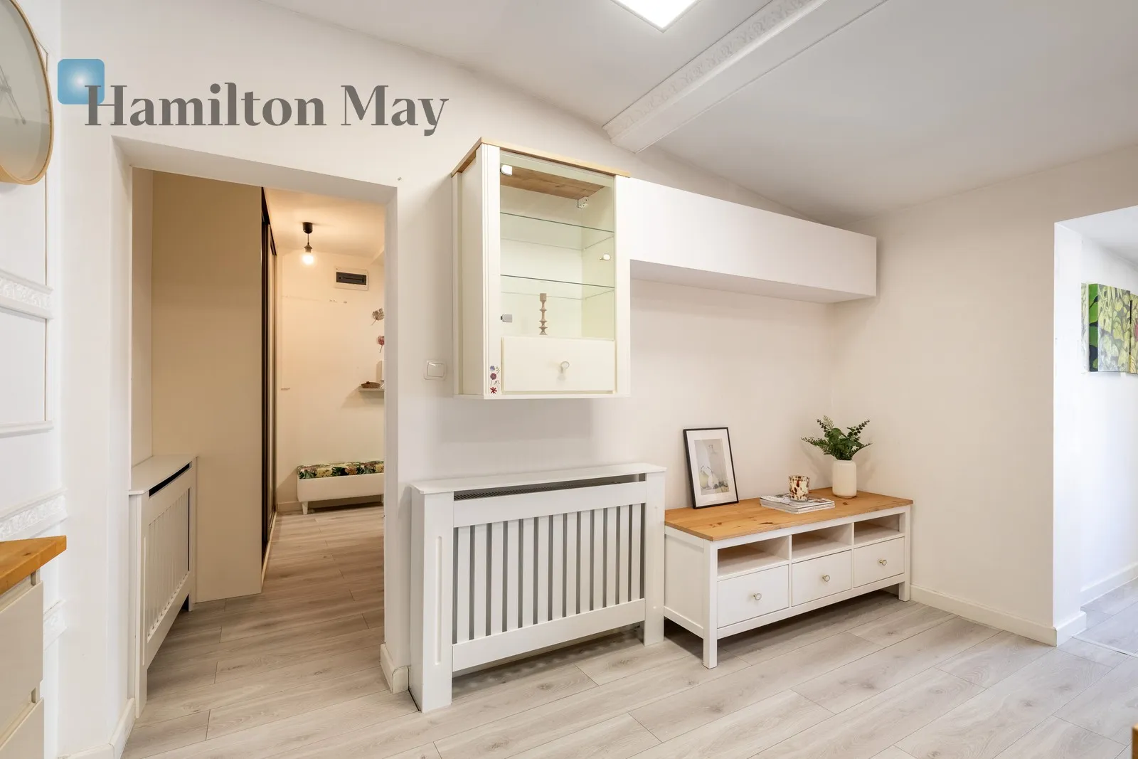 A cozy attic apartment with a separate bedroom in the heart of Podgórze - slider