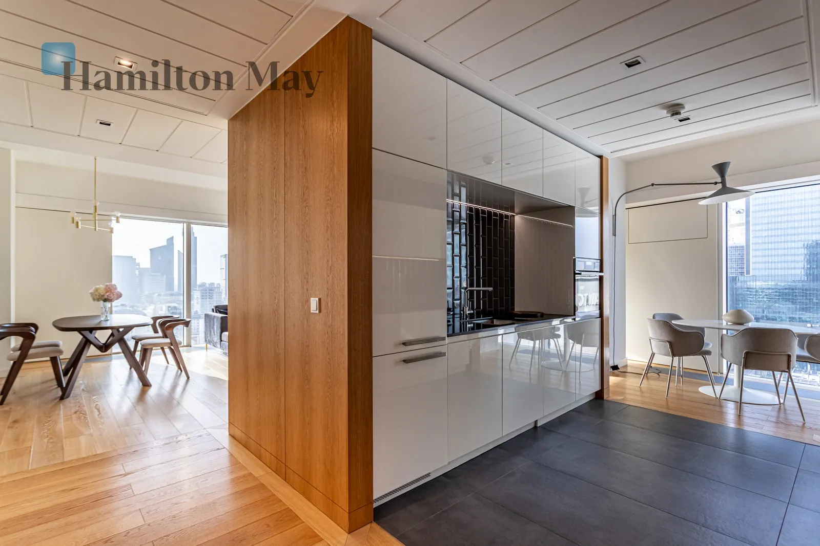 Елегантна, простора квартира в престижному інвестиційному комплексі Złota 44 - slider