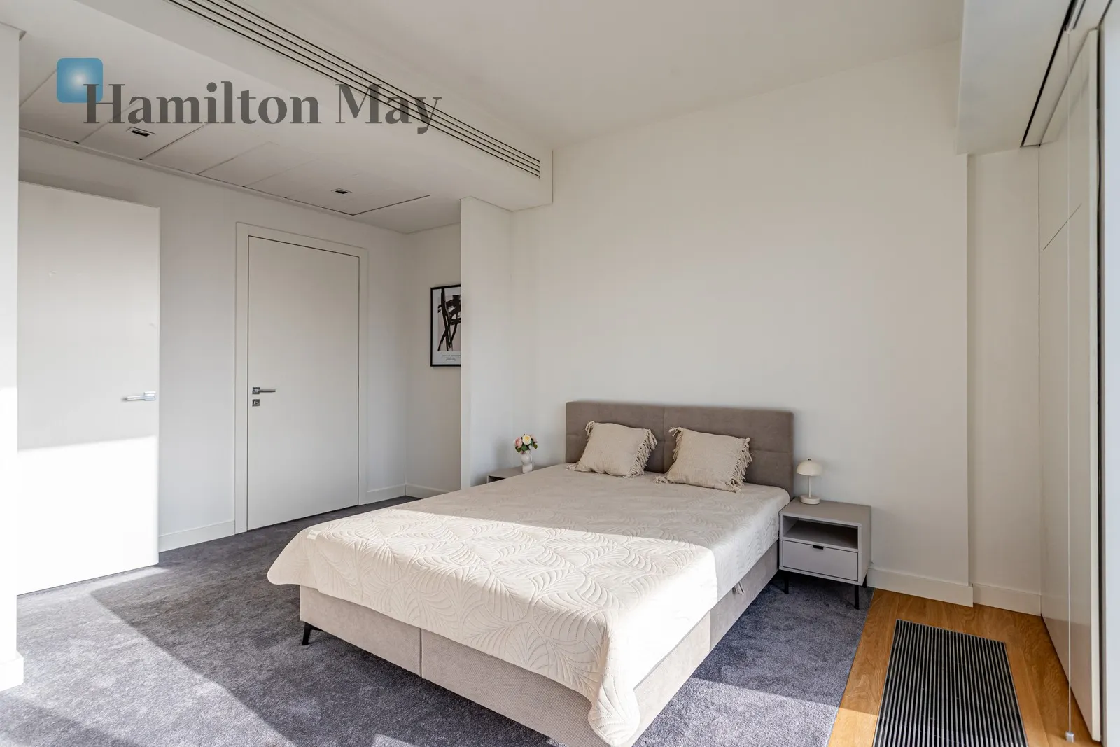 Елегантна, простора квартира в престижному інвестиційному комплексі Złota 44 - slider