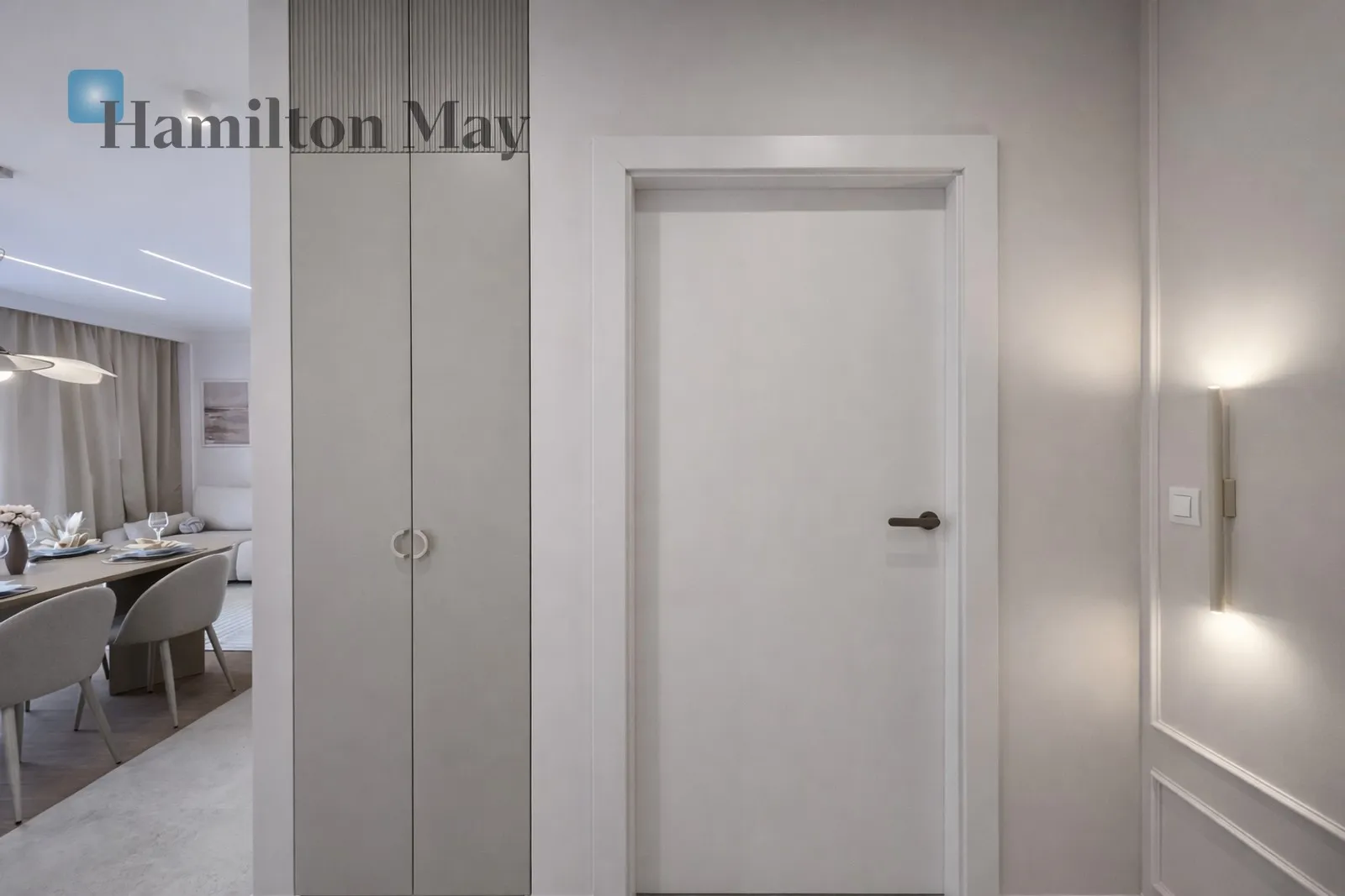 Сучасна квартира з унікальним оздобленням - тристороннє виходу з балконом - slider