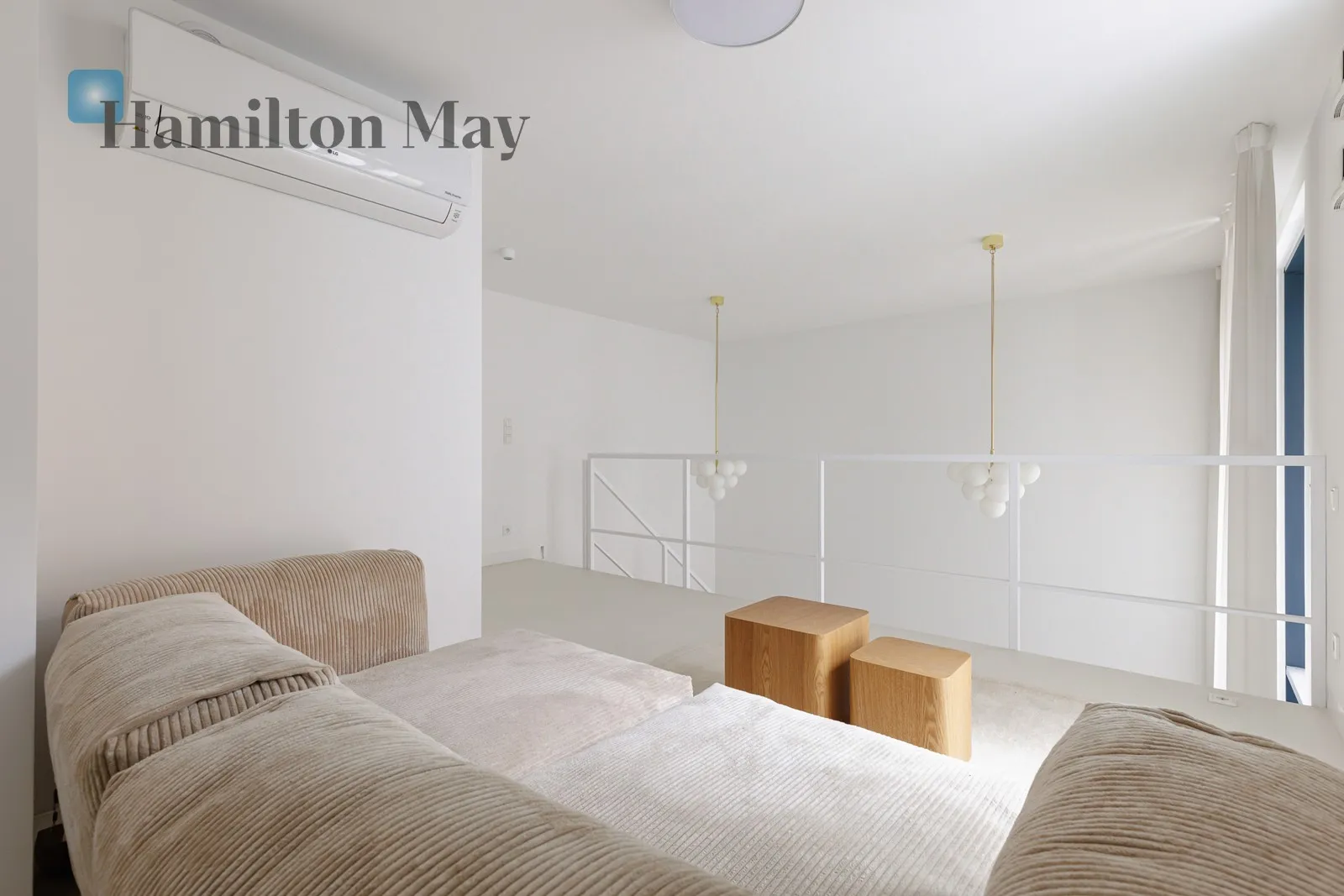 Region: Praga-Północ Subregion: Stara Praga Distance to centre: 2.99 km Level: 2 Price: 1350000 PLN Bedrooms: 1 Bathrooms: 2 Size: 35m2 Price/m2: 38571 PLN - slider