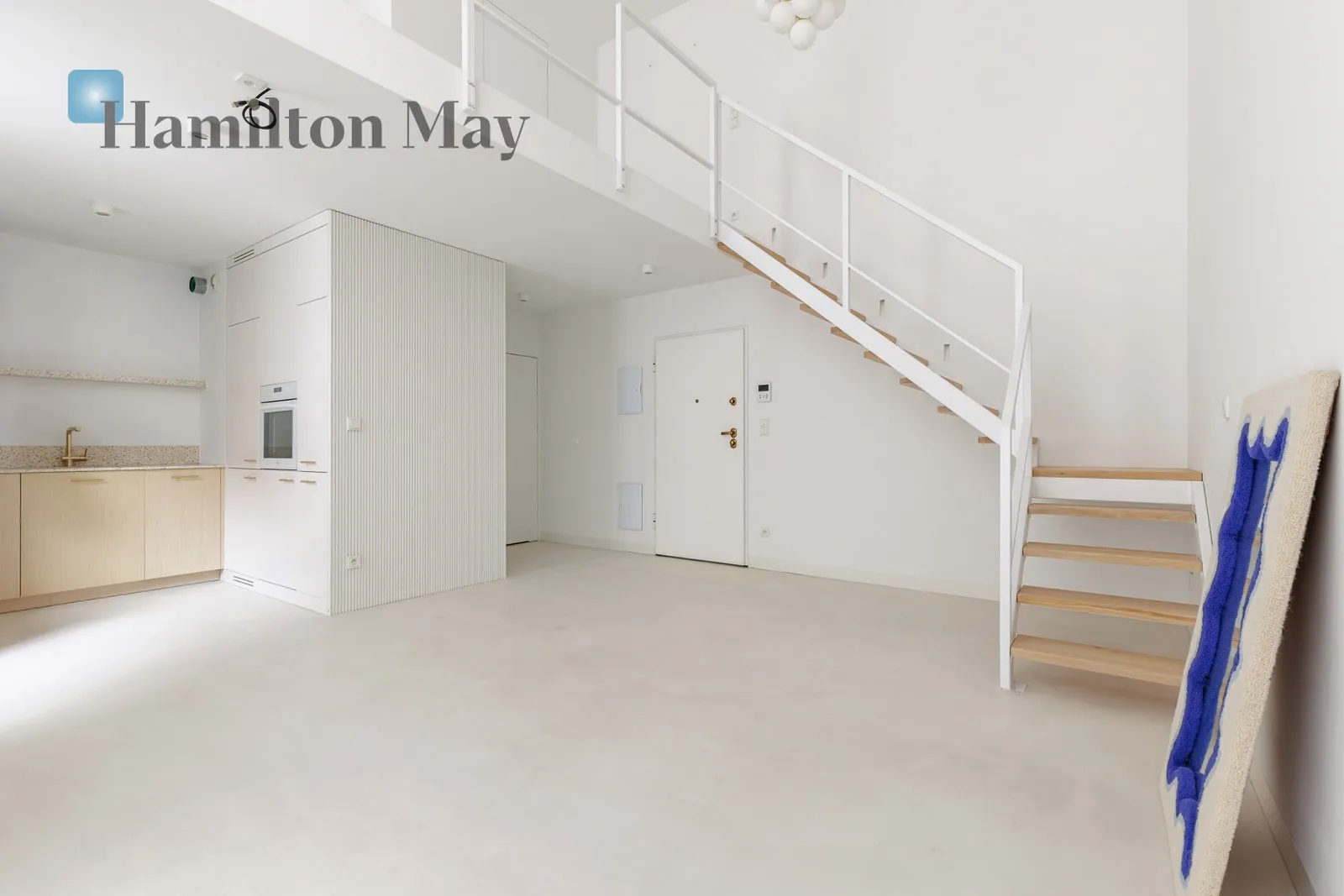 City: Warszawa Street: Targowa Region: Praga-Północ Subregion: Stara Praga Distance to centre: 2.99 km Level: 2 Price: 1350000 PLN Bedrooms: 1 Bathrooms: 2 - slider