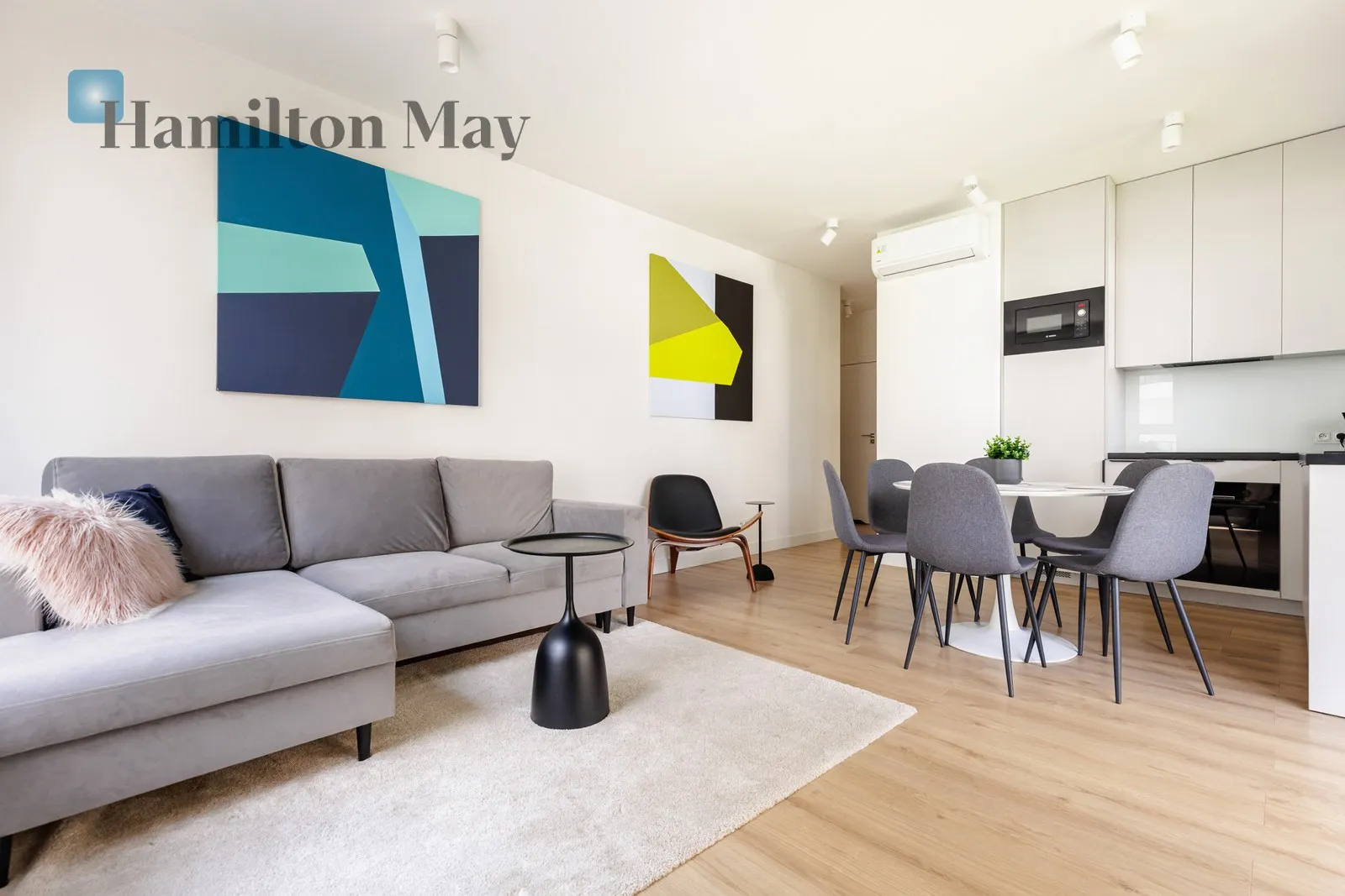 City: Warszawa Street: Ludwiki Region: Wola Subregion: Czyste Distance to centre: 3.16 km Level: 1 Price: 8100 PLN Bedrooms: 2 Bathrooms: 2 Size: 58m2 Price/m2: 140 PLN - slider