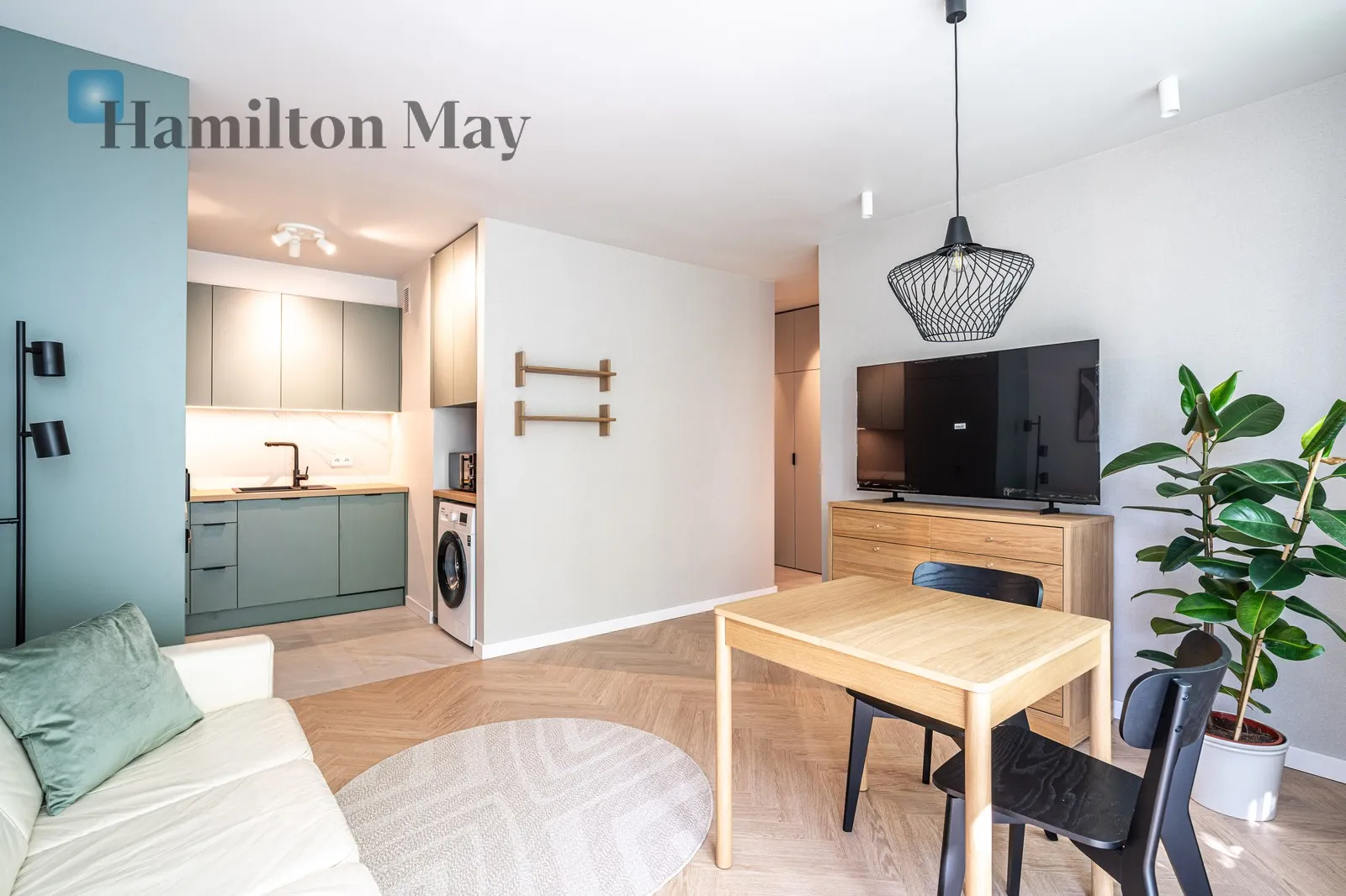 City: Kraków Street: Łobzowska Region: Stare Miasto Subregion: Piasek Distance to centre: 1.16 km Level: 2 Price: 3300 PLN Bedrooms: 1 Bathrooms: 1 Size: 35.5m2 - slider