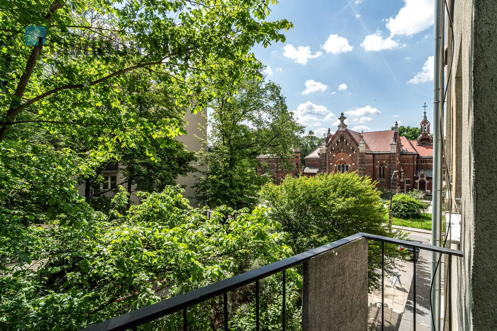 Street: Łobzowska Region: Stare Miasto Subregion: Piasek Distance to centre: 1.16 km Level: 2 Price: 3300 PLN - slider