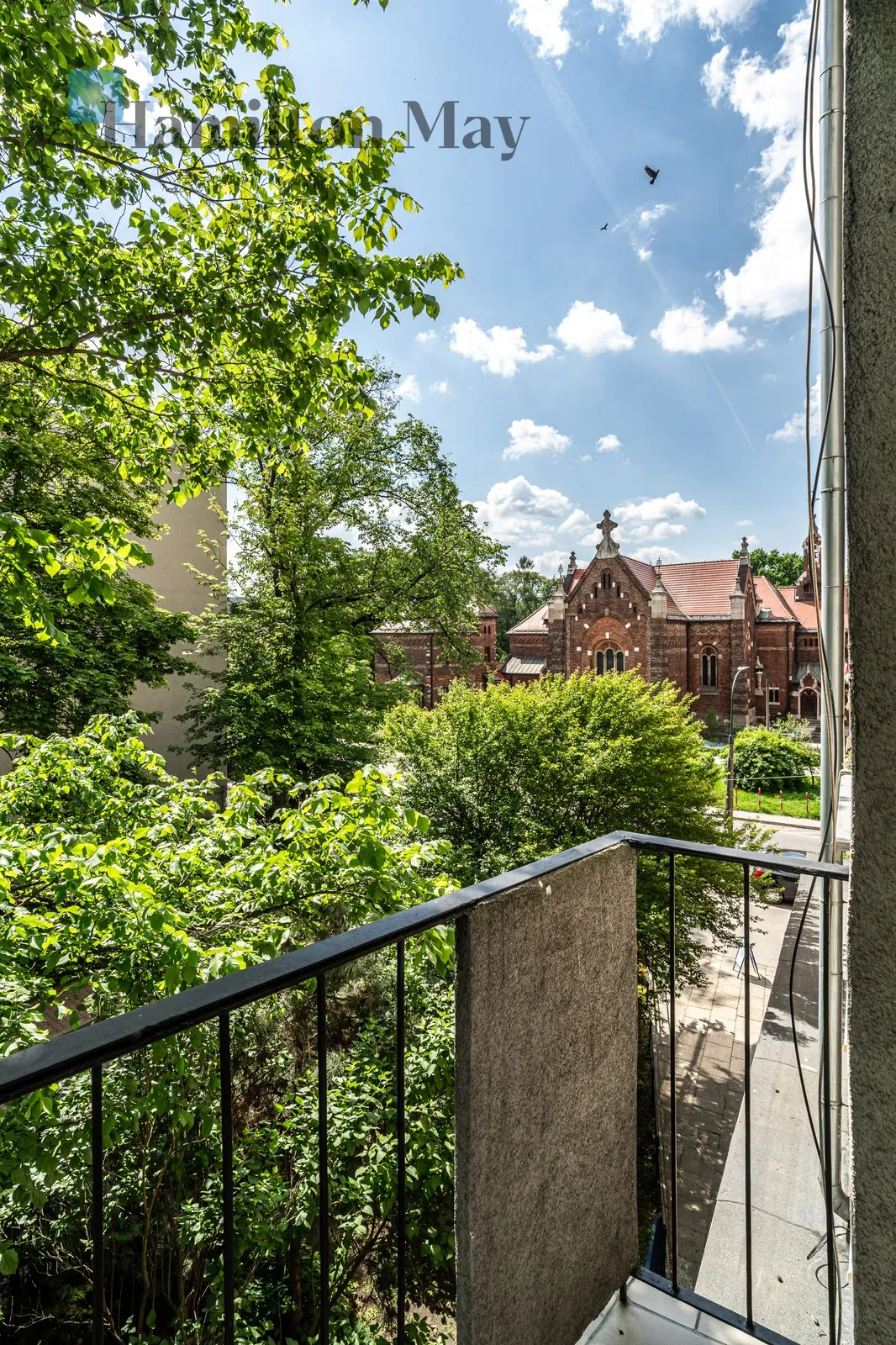 Region: Stare Miasto Subregion: Piasek Distance to centre: 1.16 km Level: 2 Price: 3300 PLN Bedrooms: 1 - slider