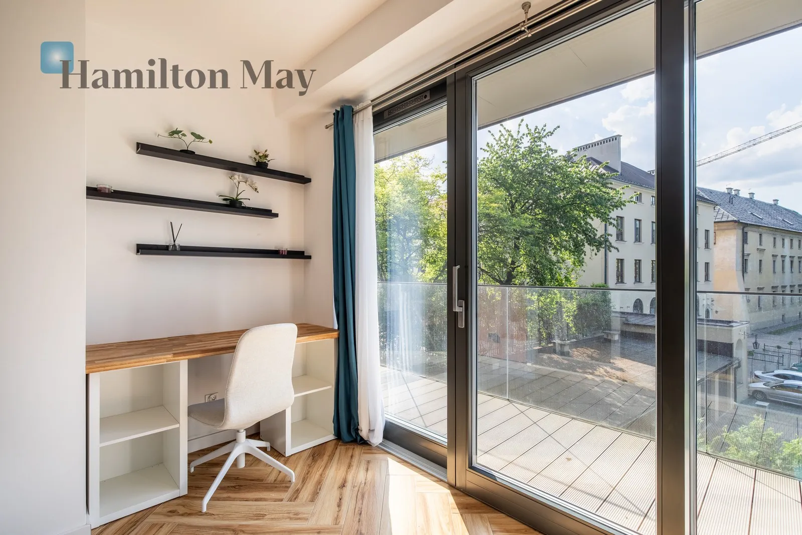 Angel Stradom | Elegancki apartament z dostępem do strefy wellness w sercu Starego Miasta - slider