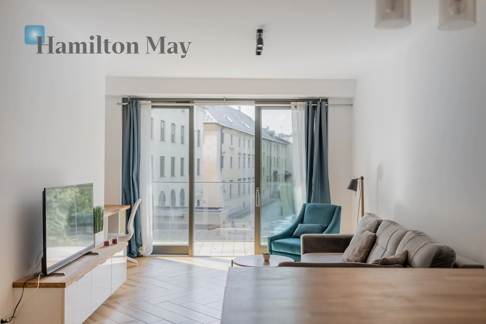 Angel Stradom | Elegancki apartament z dostępem do strefy wellness w sercu Starego Miasta - slider