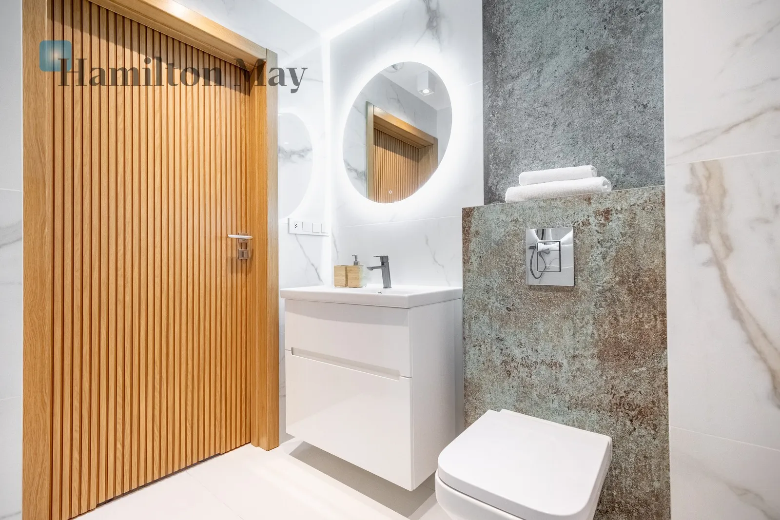 Angel Stradom | Elegancki apartament z dostępem do strefy wellness w sercu Starego Miasta - slider