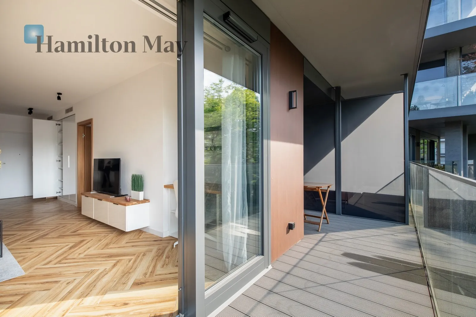 Angel Stradom | Elegancki apartament z dostępem do strefy wellness w sercu Starego Miasta - slider