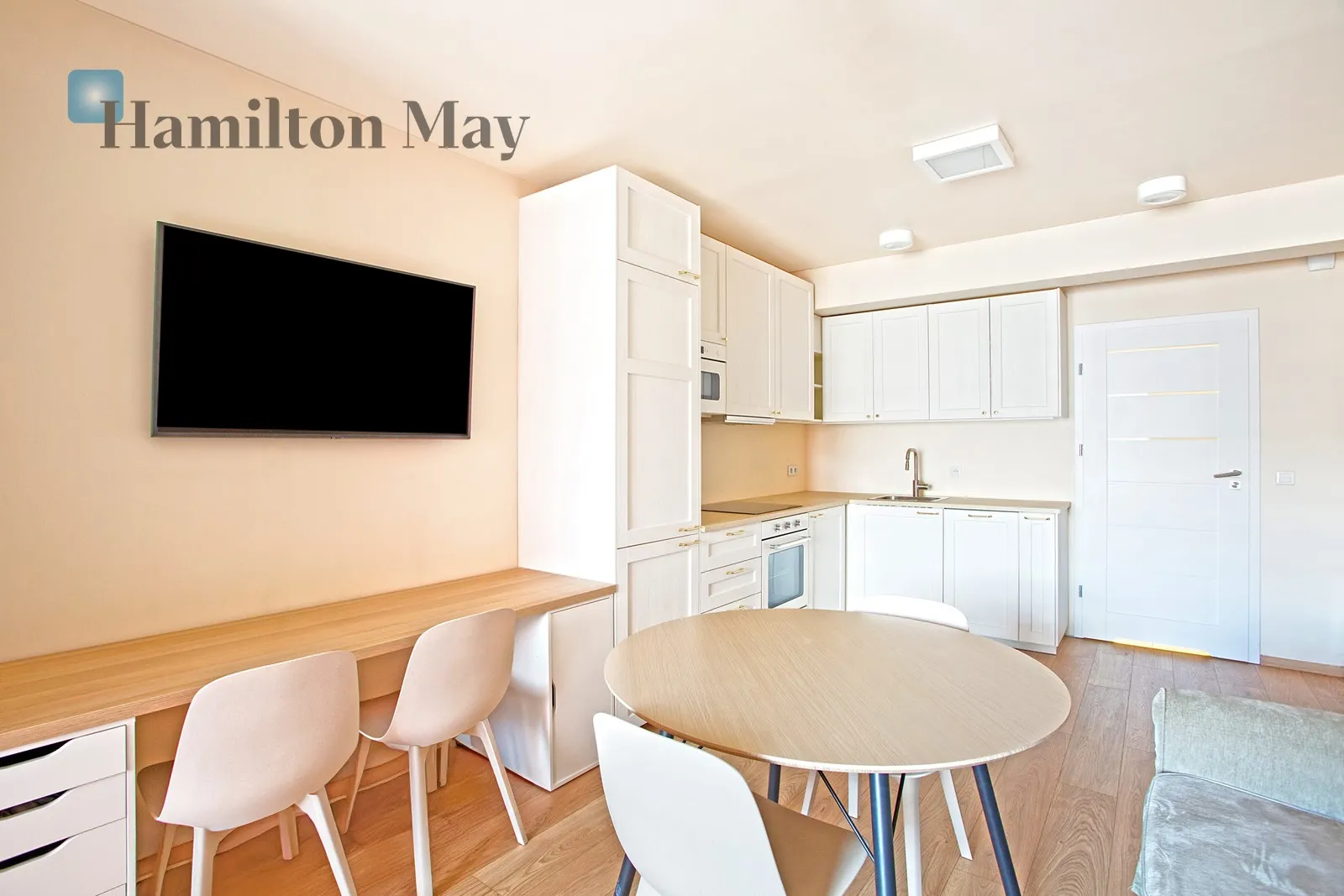 Region: Podgórze Subregion: Zabłocie Distance to centre: 2.19 km Level: 6 Price: 769000 PLN Bedrooms: 0 Bathrooms: 1 Size: 32.5m2 Price/m2: 23662 PLN - slider