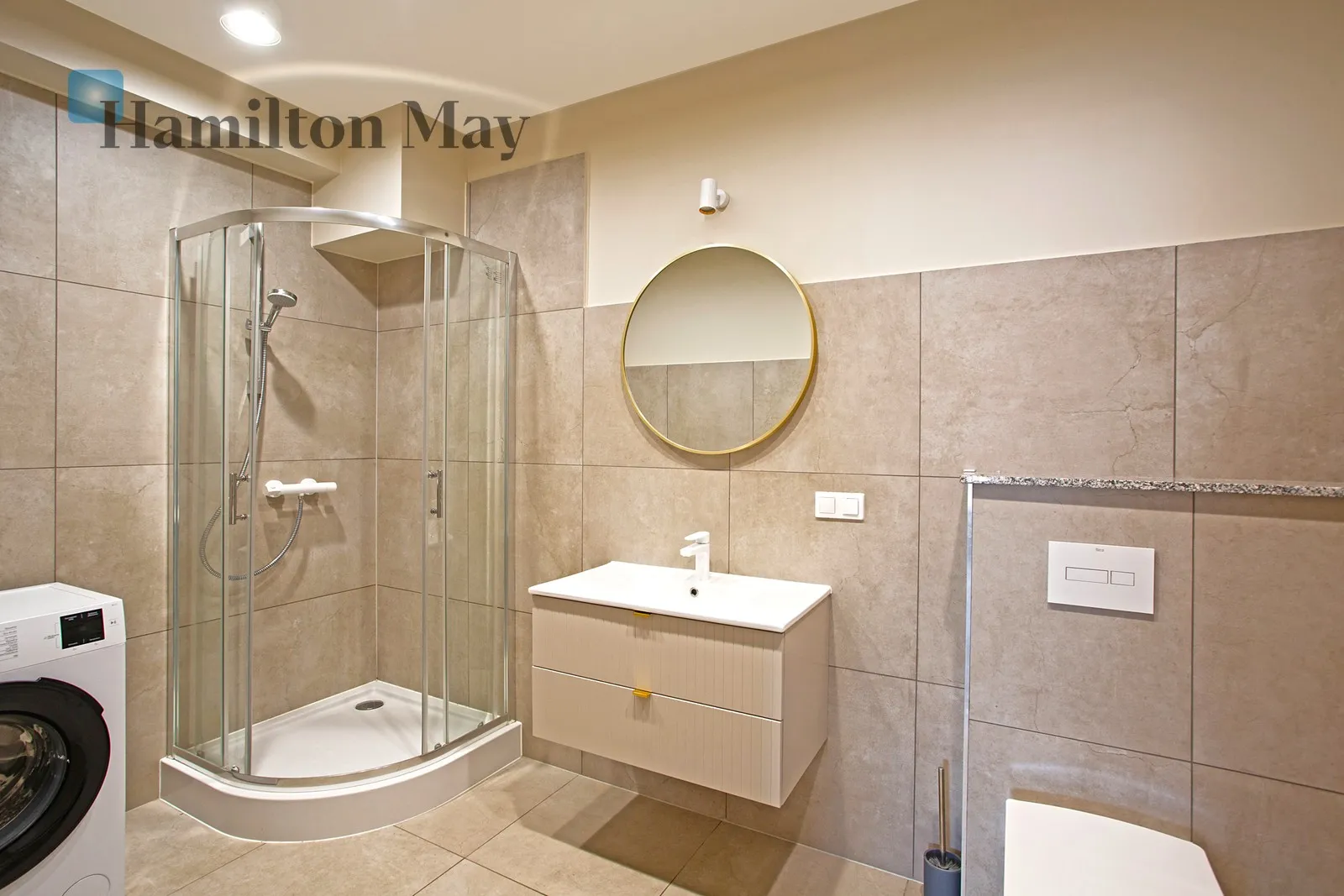Region: Podgórze Subregion: Zabłocie Distance to centre: 2.19 km Level: 6 Price: 769000 PLN Bedrooms: 0 Bathrooms: 1 Size: 32.5m2 - slider