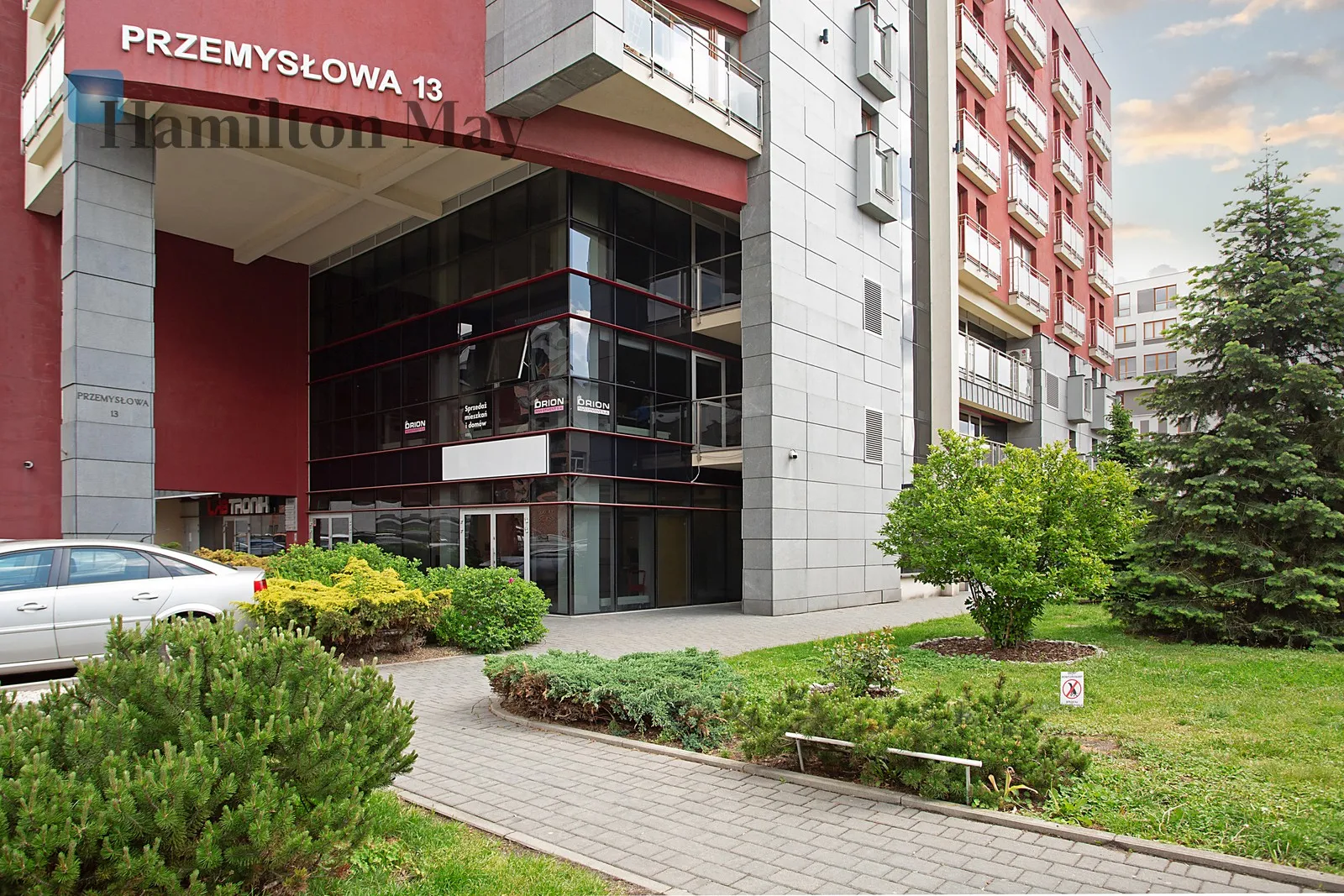 City: Kraków Street: Przemysłowa Region: Podgórze Subregion: Zabłocie Distance to centre: 2.19 km Level: 6 - slider