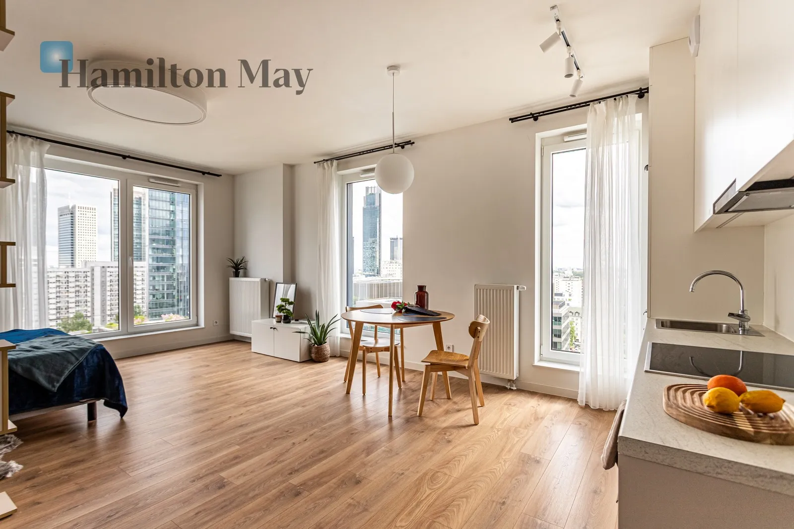 Studio | 39.62 m2 | Close to the Center | High floor in Unique Tower - slider