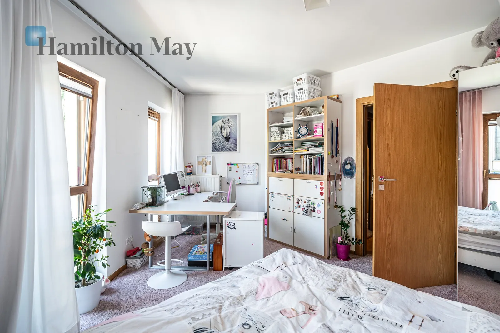 Region: Dębniki Distance to centre: 1.47 km Level: 1 Price: 6700 PLN Bedrooms: 4 - slider