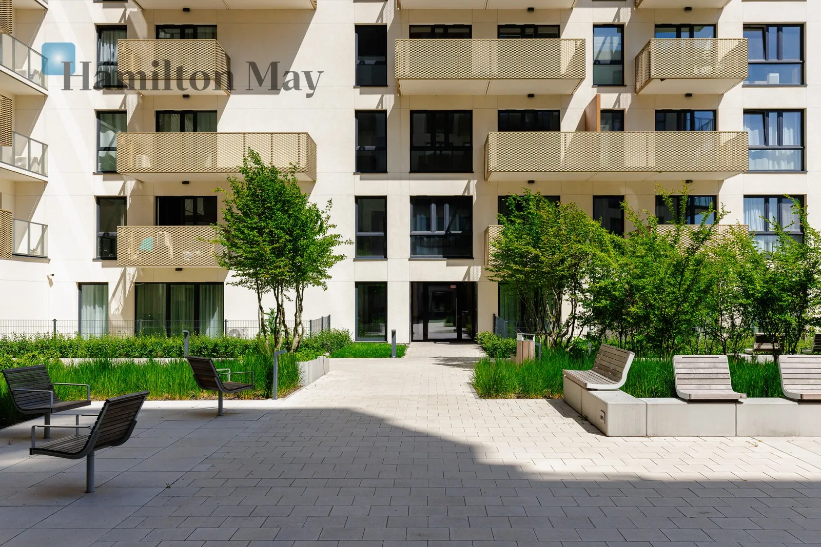 Distance to centre: 4.86 km Level: 3 Price: 3500 PLN Bedrooms: 1 Bathrooms: 1 Size: 31m2 Price/m2: 113 PLN - slider