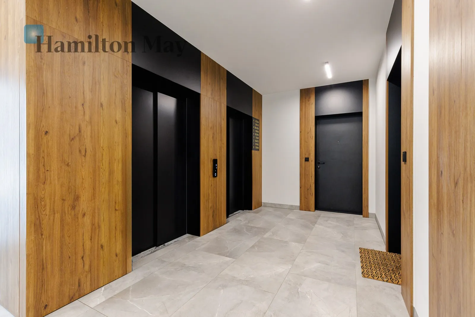 Region: Wola Subregion: Ulrychów Distance to centre: 4.86 km Level: 3 Price: 3500 PLN Bedrooms: 1 Bathrooms: 1 - slider