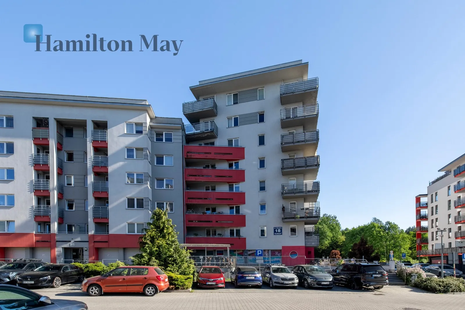 Spacious and bright apartment with a balcony in a green part of Krakow for sale – Zdunów Street - slider