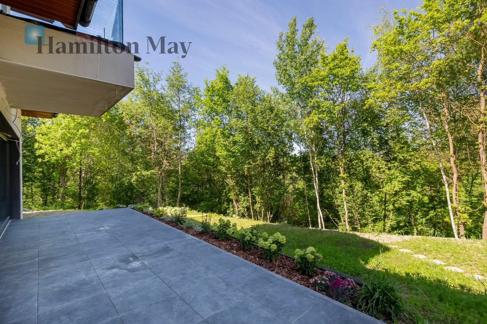 Modern premium house by the forest | 200 m² | 15 ares | energy-efficient | private forest - slider