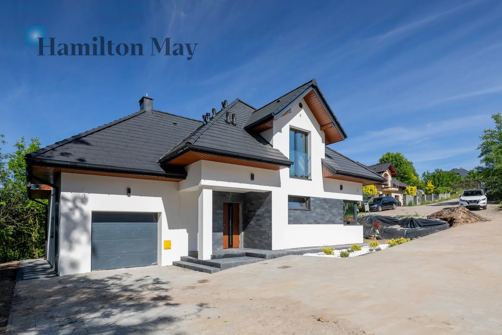 Modern premium house by the forest | 200 m² | 15 ares | energy-efficient | private forest - slider