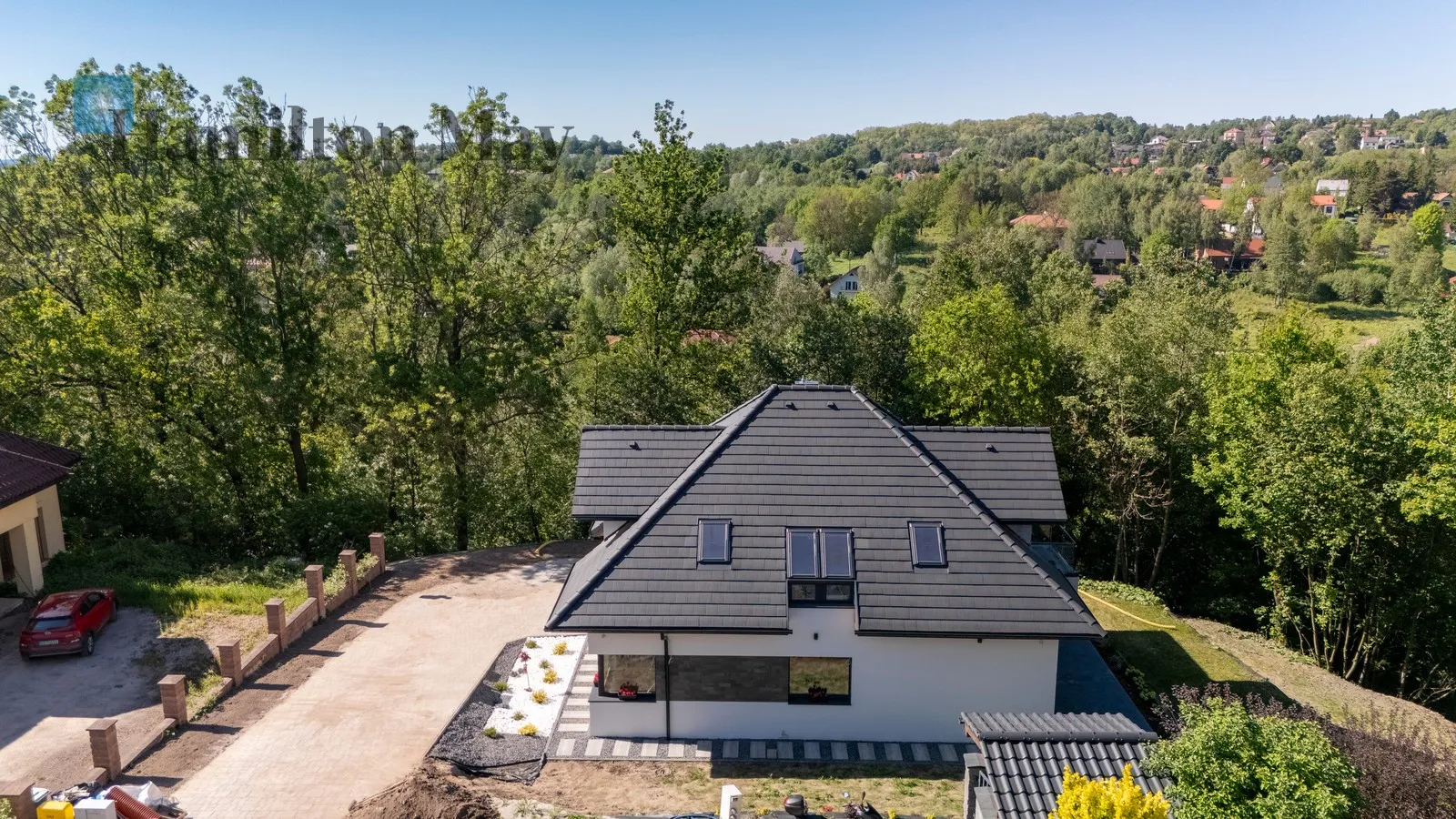 Modern premium house by the forest | 200 m² | 15 ares | energy-efficient | private forest - slider