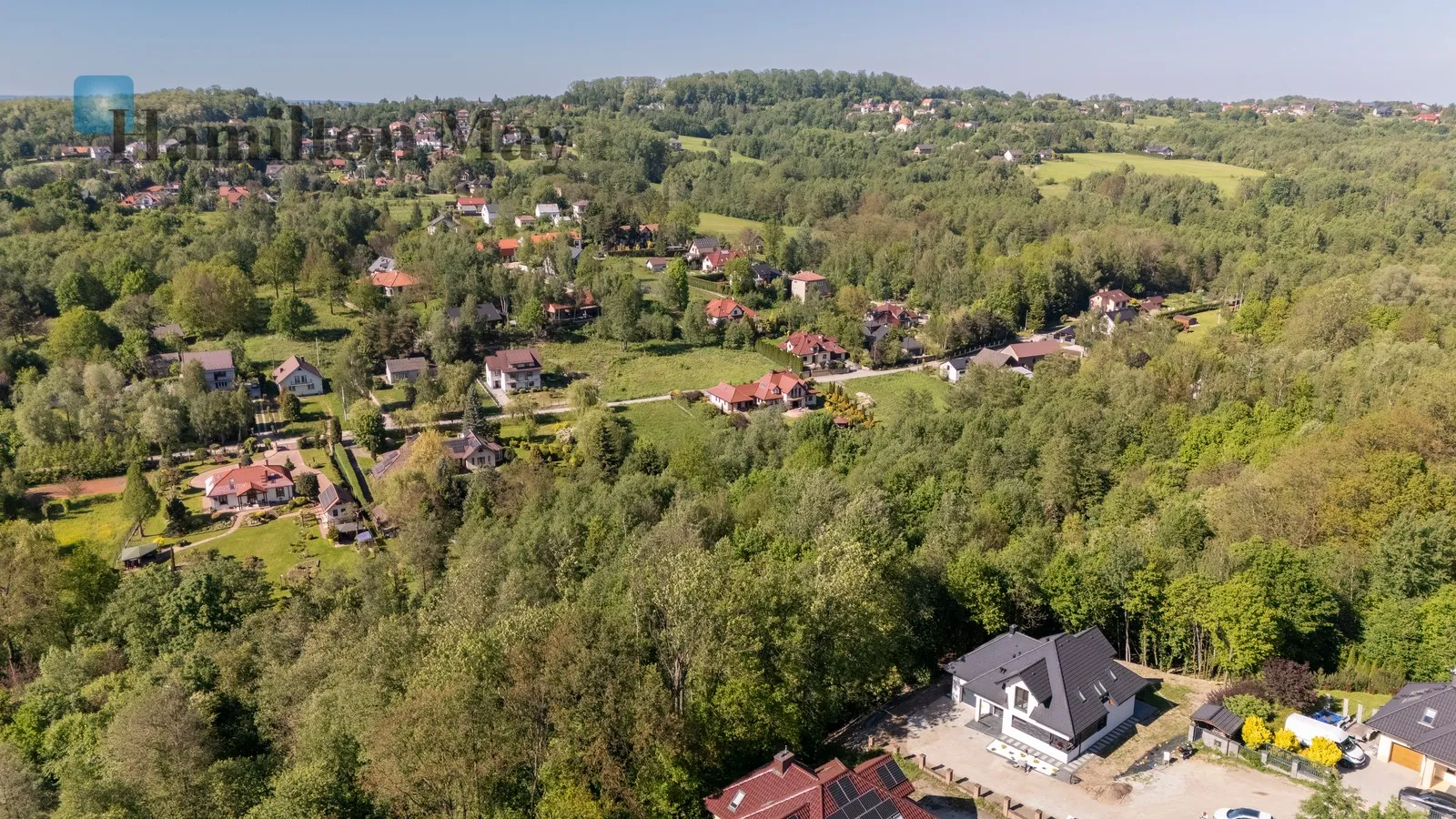 Modern premium house by the forest | 200 m² | 15 ares | energy-efficient | private forest - slider