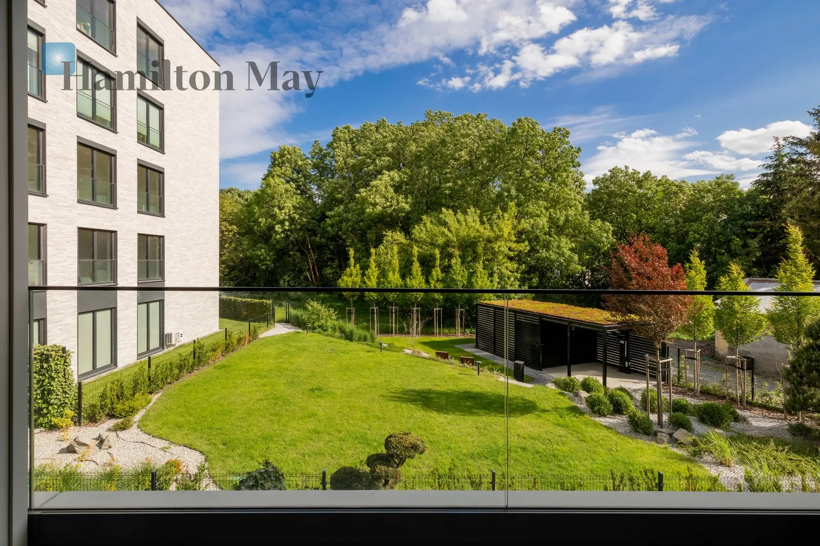 Bright and modern 4-room apartment at Tauron Arena Wieczysta - slider