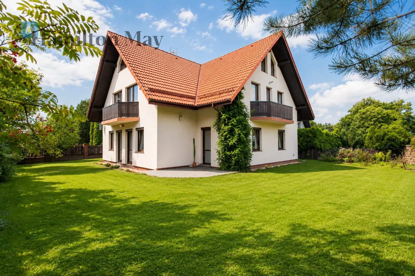 A spacious house in the south of Krakow, in the spa district of Swoszowice, 4 km from Lusina - slider