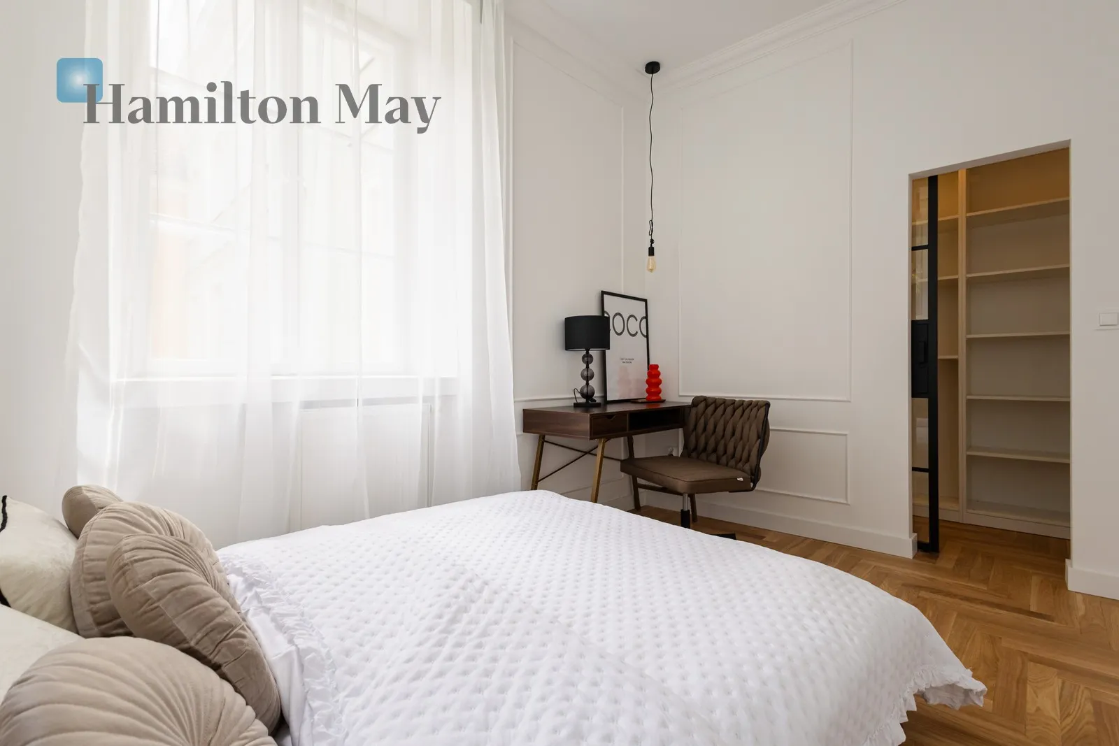 Street: Freta Region: Śródmieście Subregion: Nowe Miasto Distance to centre: 2.37 km Level: 1 Price: 5500 PLN Bedrooms: 1 Bathrooms: 1 - slider