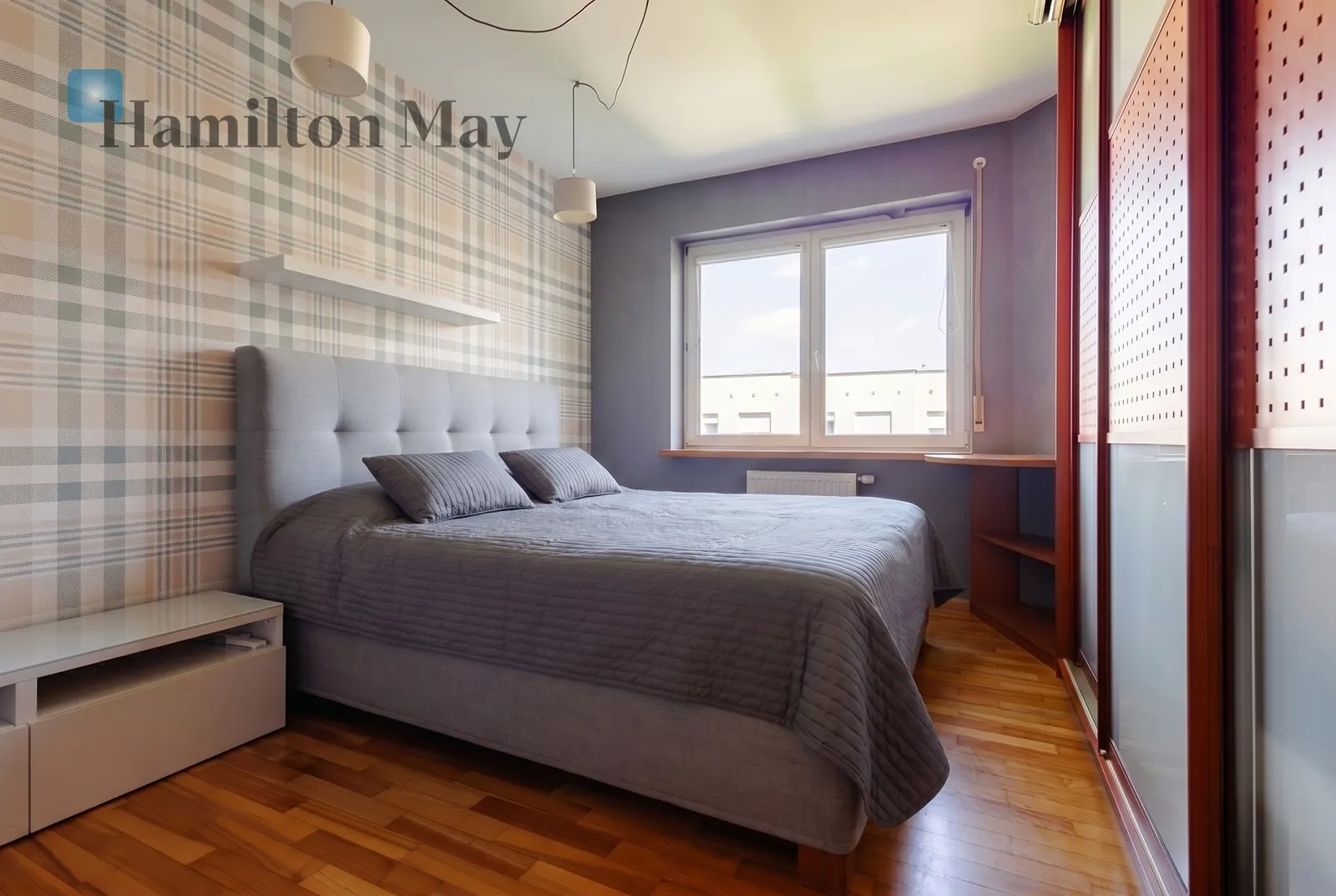Subregion: Ursynów Centrum Distance to centre: 9.09 km Level: 3 Price: 1400000 PLN Bedrooms: 2 Bathrooms: 1 Size: 82m2 Price/m2: 17073 PLN - slider